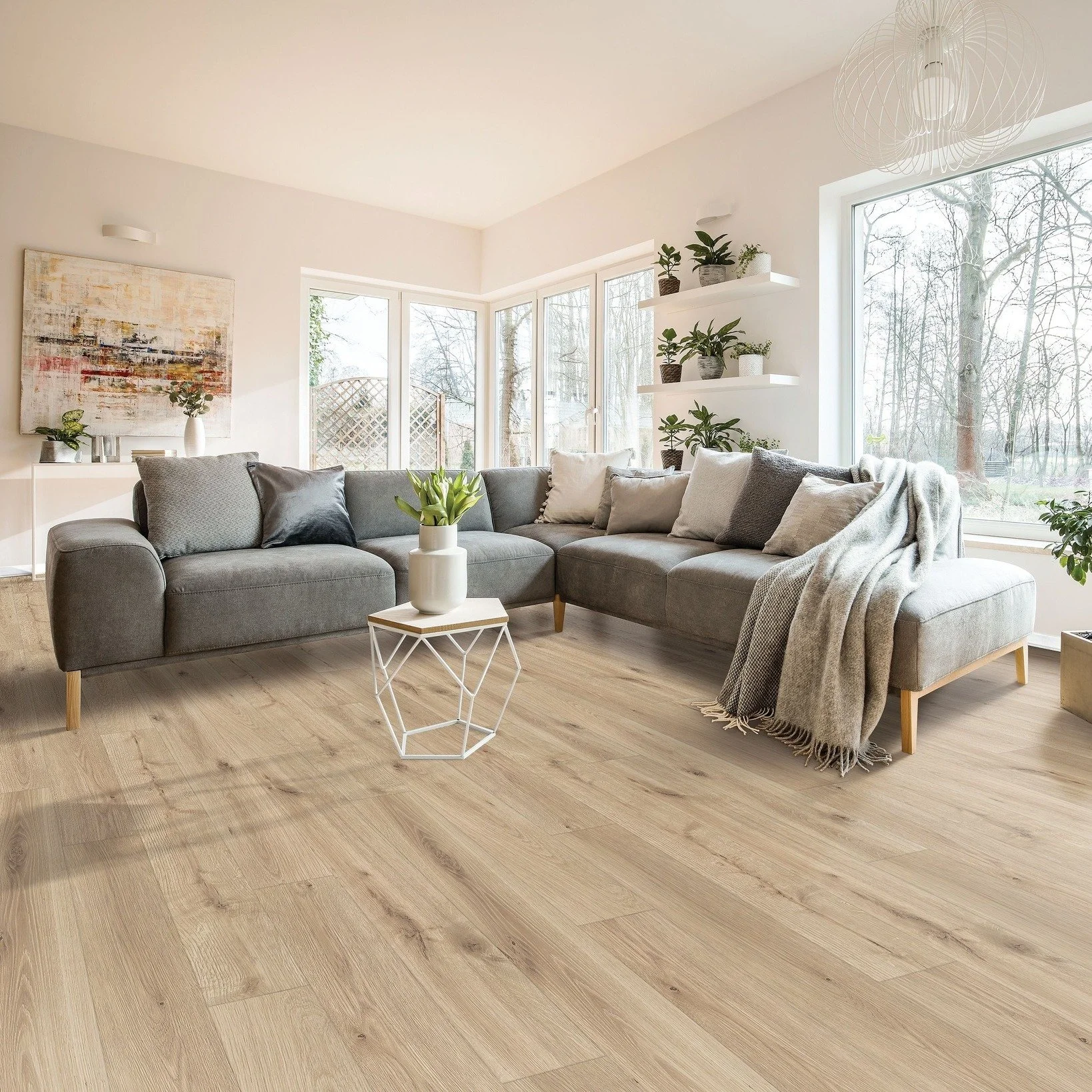 It's been a year since we introduced our PureTech Luxury Vinyl Plank flooring, which has quickly become one of our top-selling floors!
What do our customers love about @mohawkflooring PureTech?
🇺🇸 Proudly made in the USA
💚Made from 70% recycled co