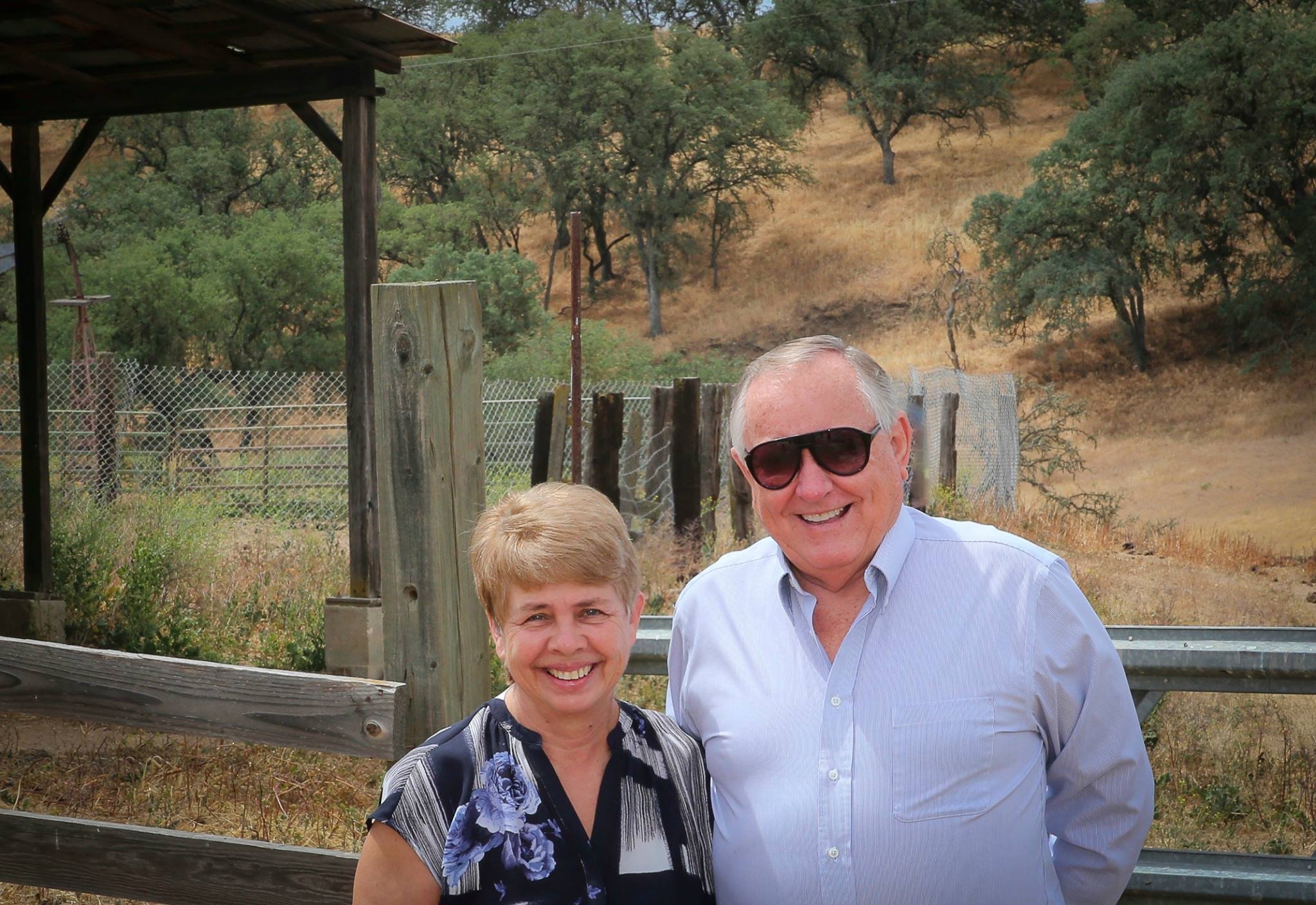 And,  just like that, we're back! Gordon and I will be minding the showroom today, Saturday, the 29th, from ten to two.  We'd love some company, so stop by and say Hi!
.
#Knightscarpetsandinteriors #FlooringStore #WindowTreatmentExperts