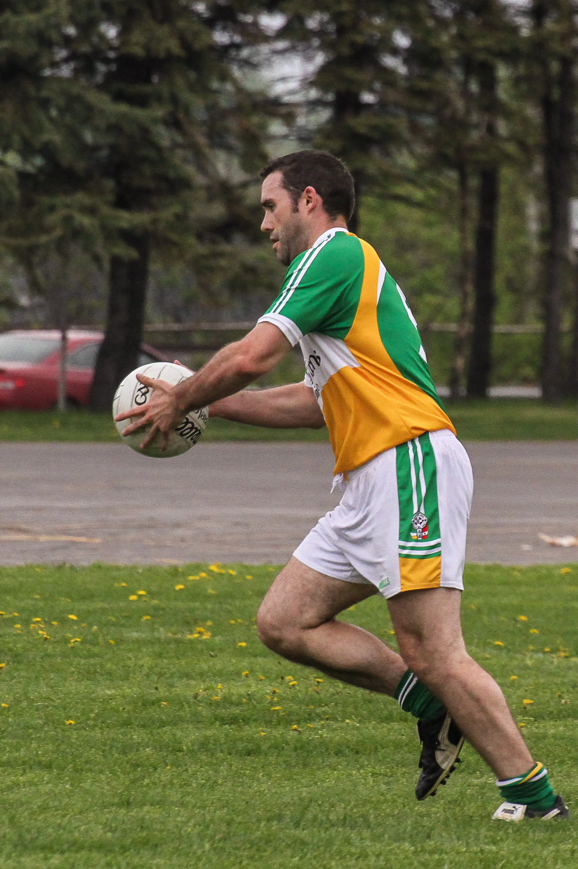 Toronto Gaels Gaelic Football Club - Montreal May Tournament 2015 - ShamrocksvsGaels(10of30).jpg