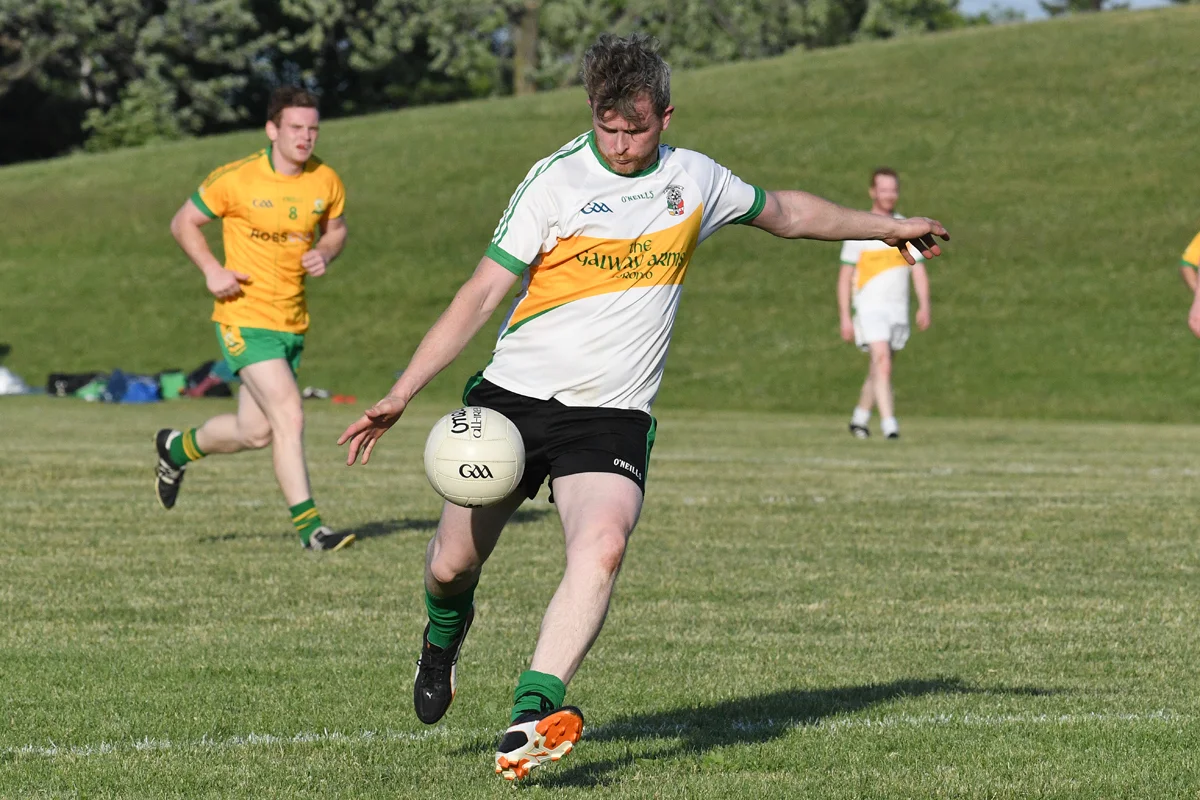 intermediate-men-toronto-gaels-vs-st-vincent-june-11-2016-46_27025480033_o.jpg
