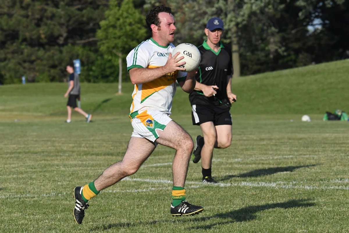 intermediate-men-toronto-gaels-vs-st-vincent-june-11-2016-49_27025484063_o.jpg