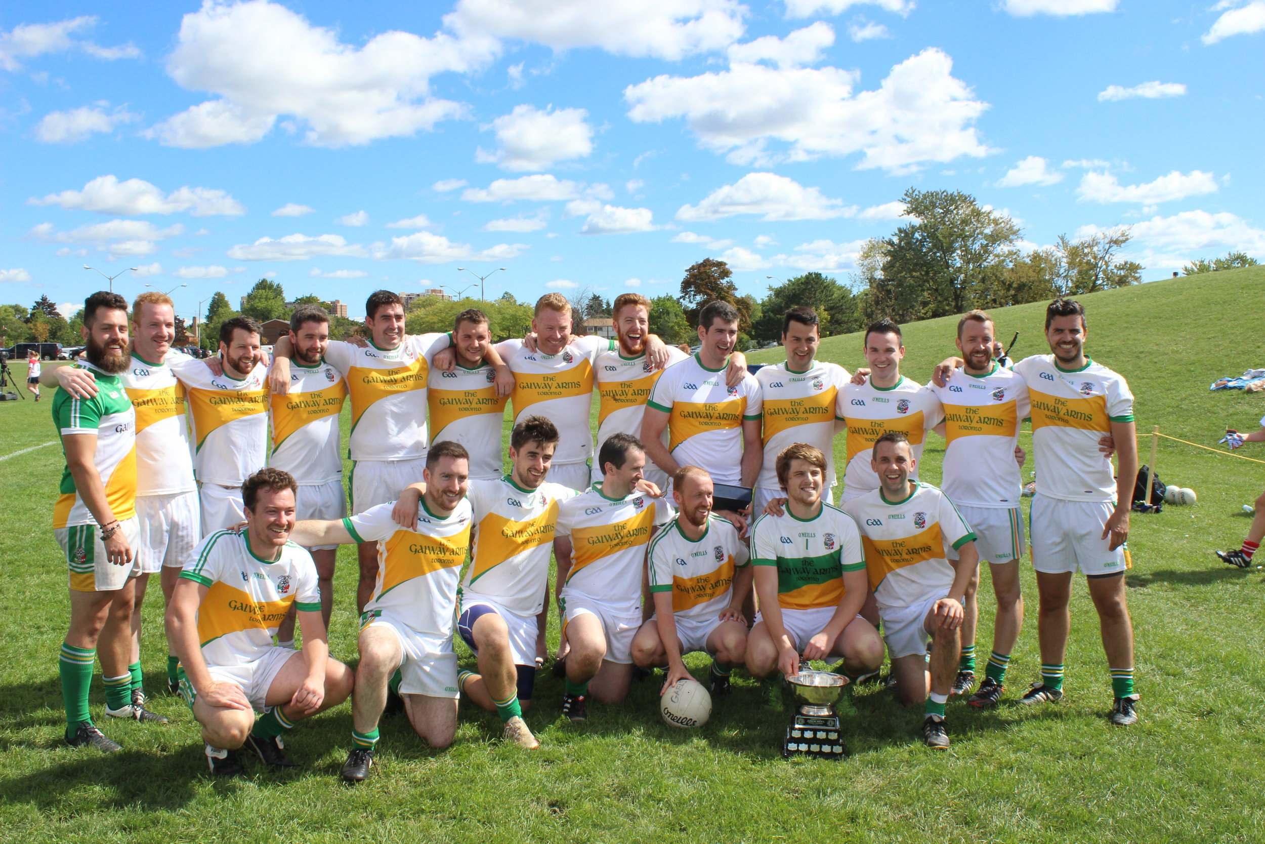 Toronto Gaels 2016 Intermediate Champions.JPG