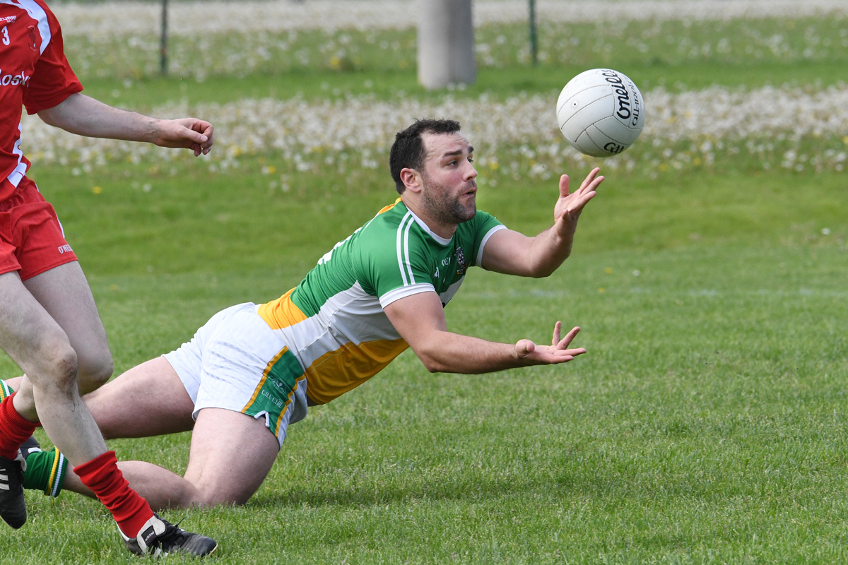 2017-senior-mens-toronto-gaels-vs-st-pats-may-27-35_34570617640_o.jpg