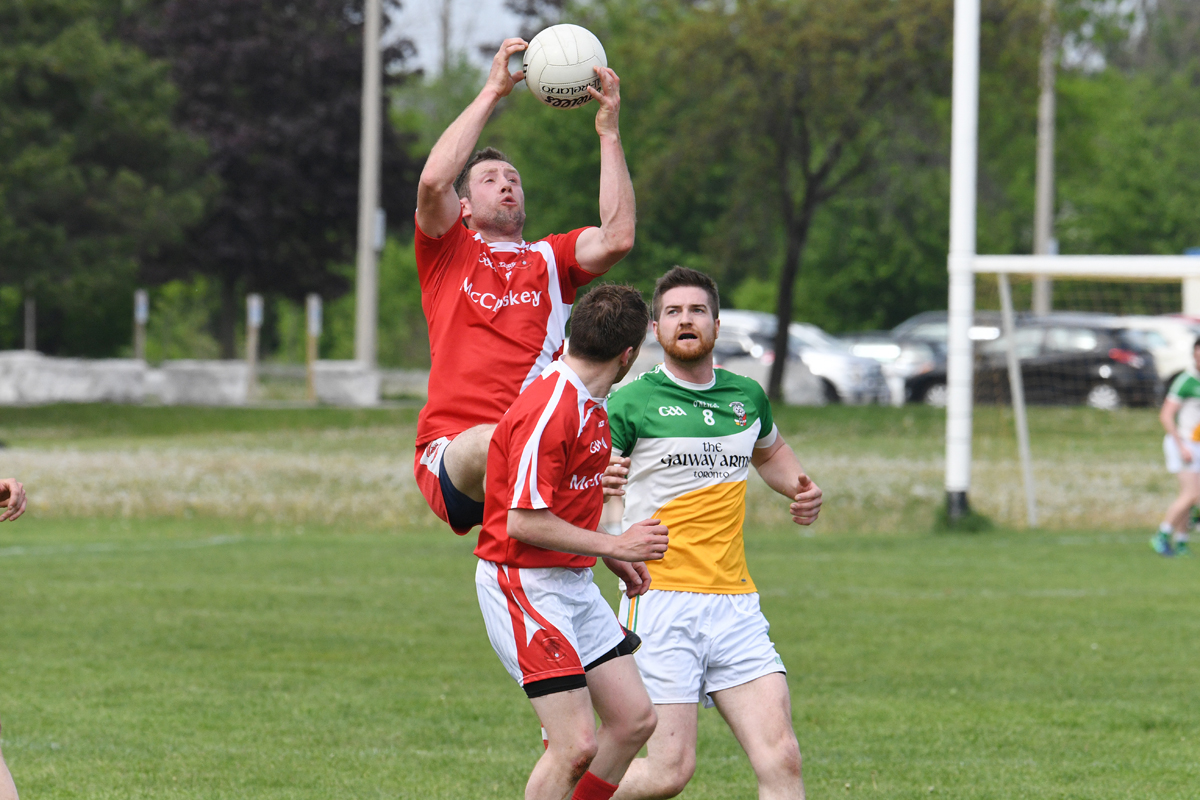 2017-senior-mens-toronto-gaels-vs-st-pats-may-27-49_34825889771_o.jpg