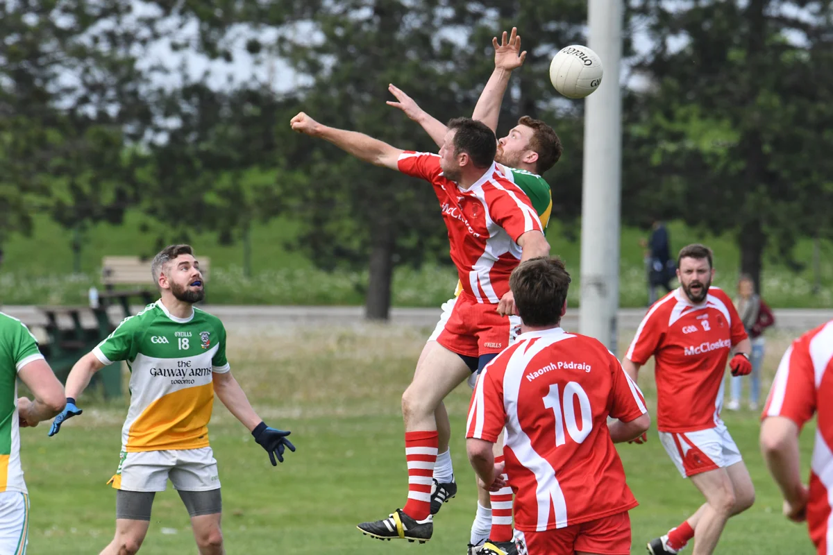2017-senior-mens-toronto-gaels-vs-st-pats-may-27-51_34570625030_o.jpg