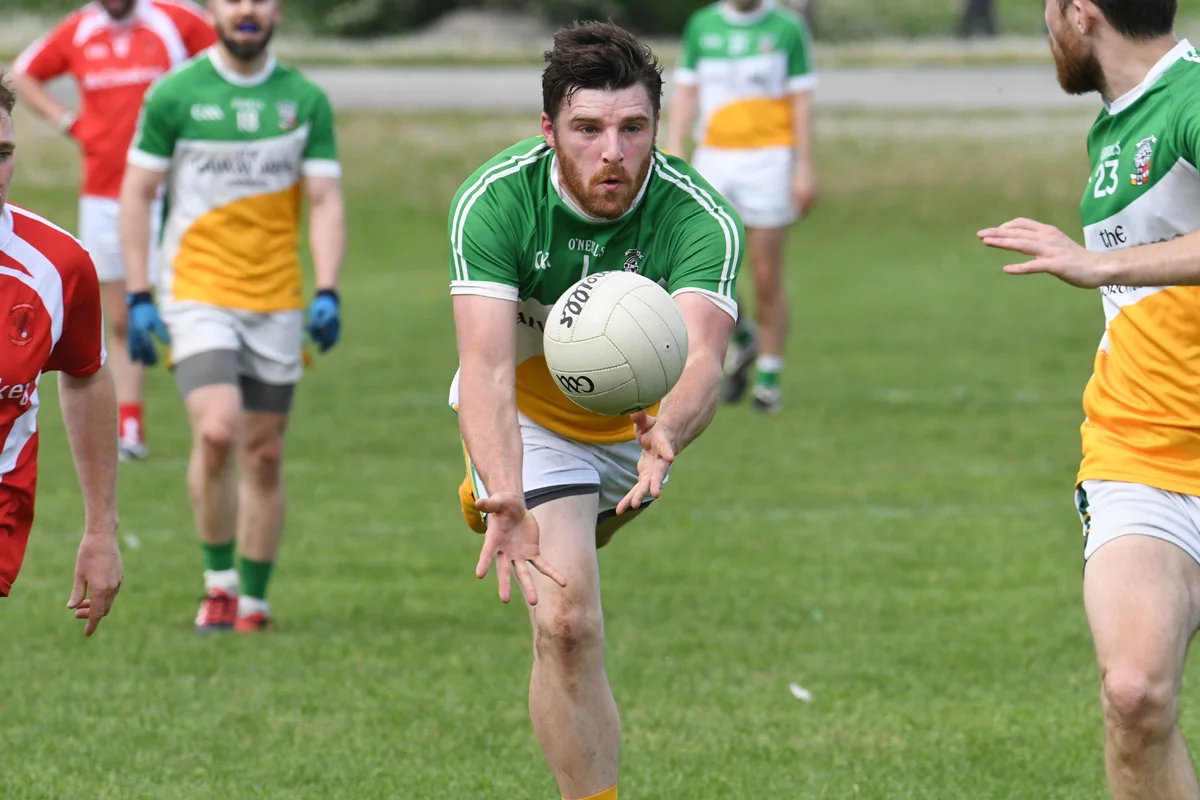 2017-senior-mens-toronto-gaels-vs-st-pats-may-27-52_34114747734_o.jpg