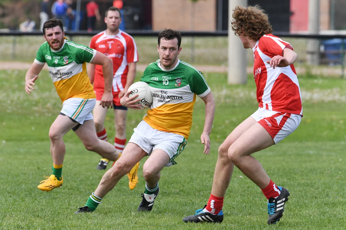 2017-senior-mens-toronto-gaels-vs-st-pats-may-27-55_34114748614_o.jpg