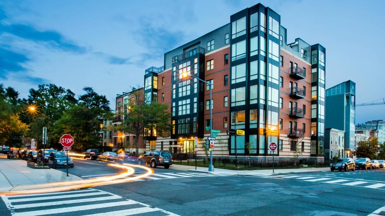 Commerical Building.jpg