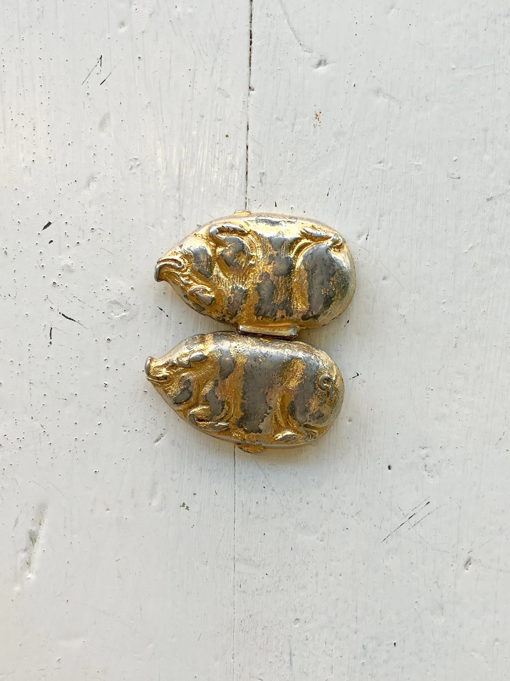 gold stuff (4 of 7).jpg