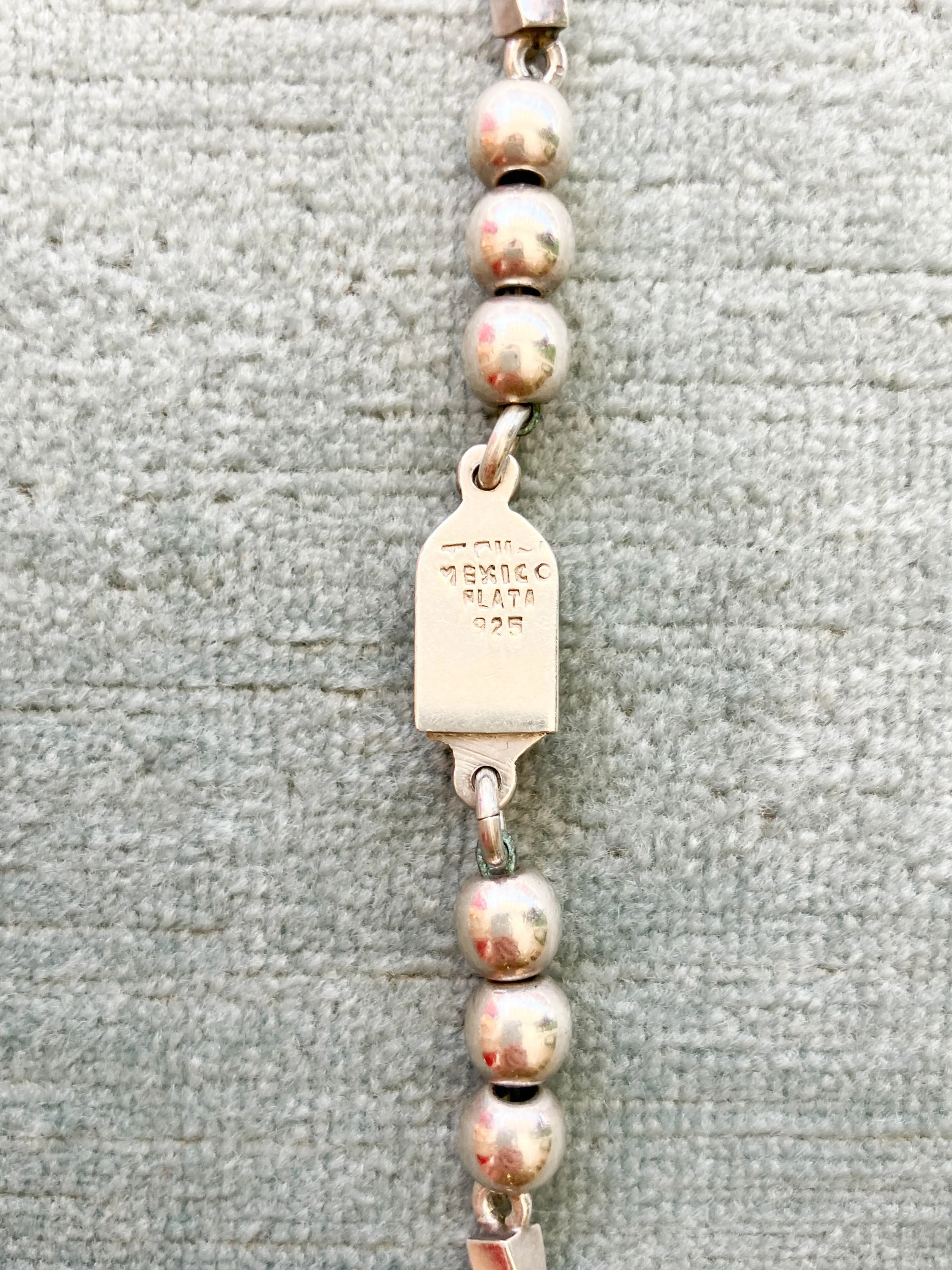 mexican strand necklace (4 of 5).jpg