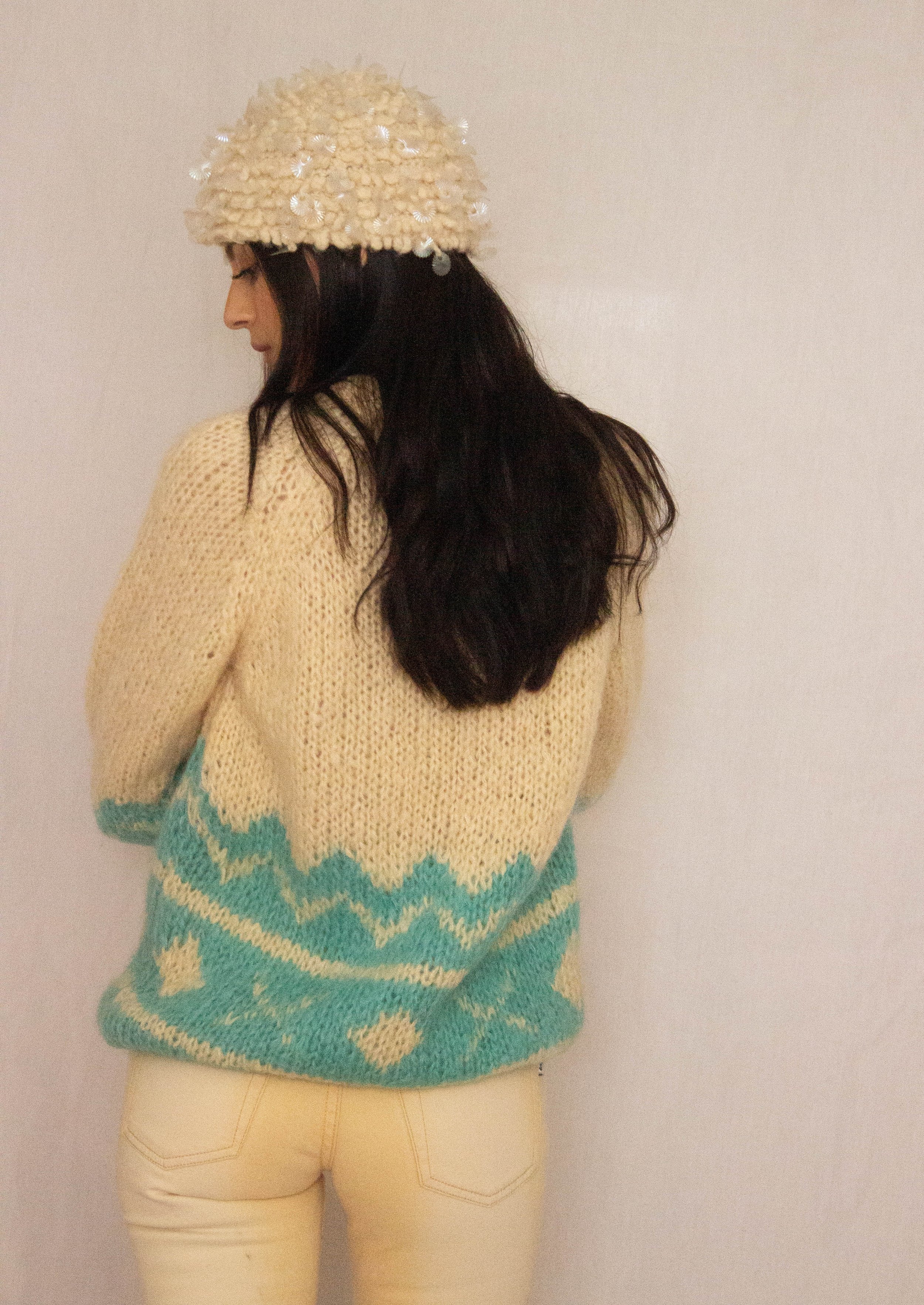 italian sweater and hat (12 of 15).jpg