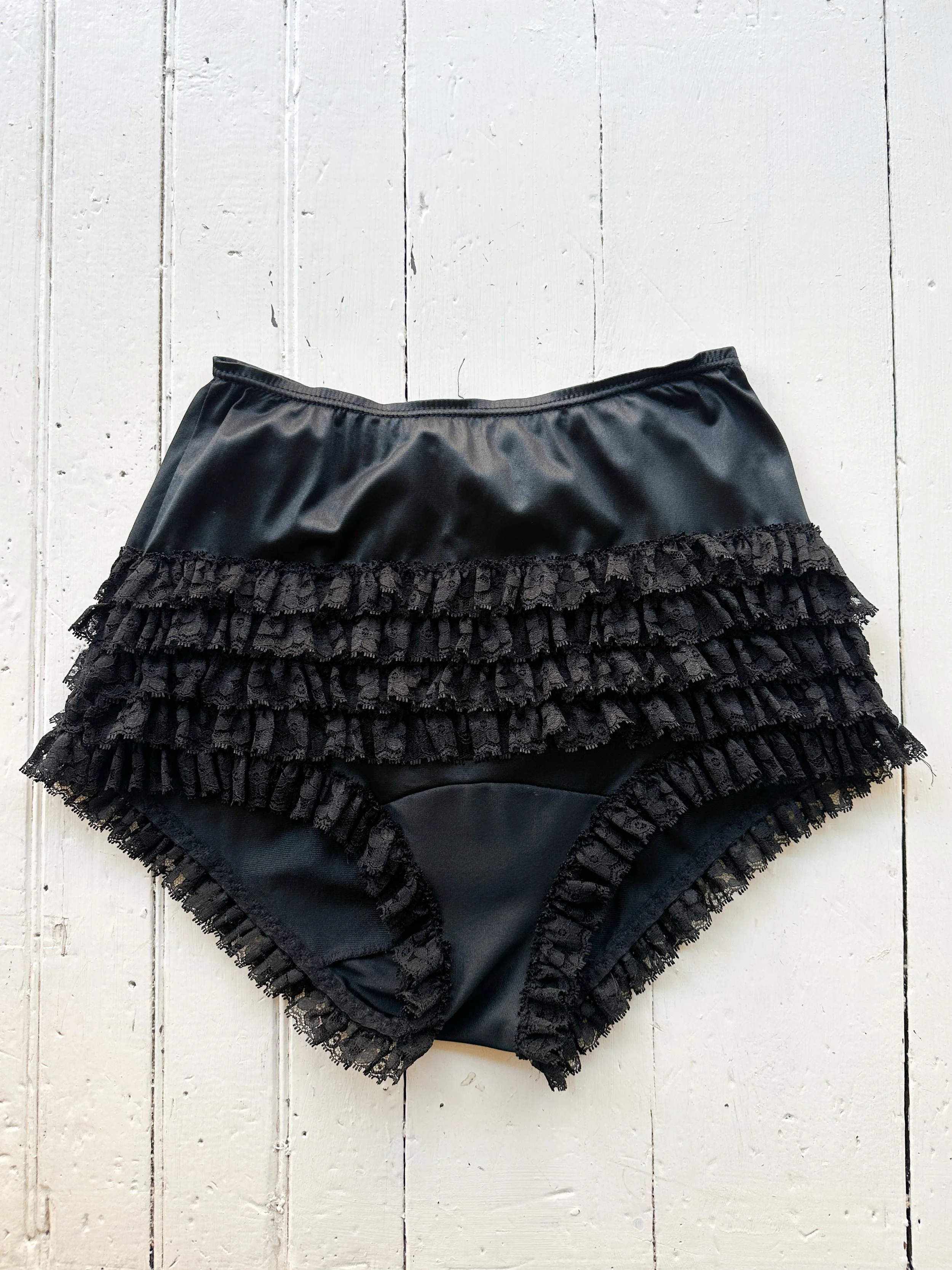 ruffle panty (1 of 2).jpg