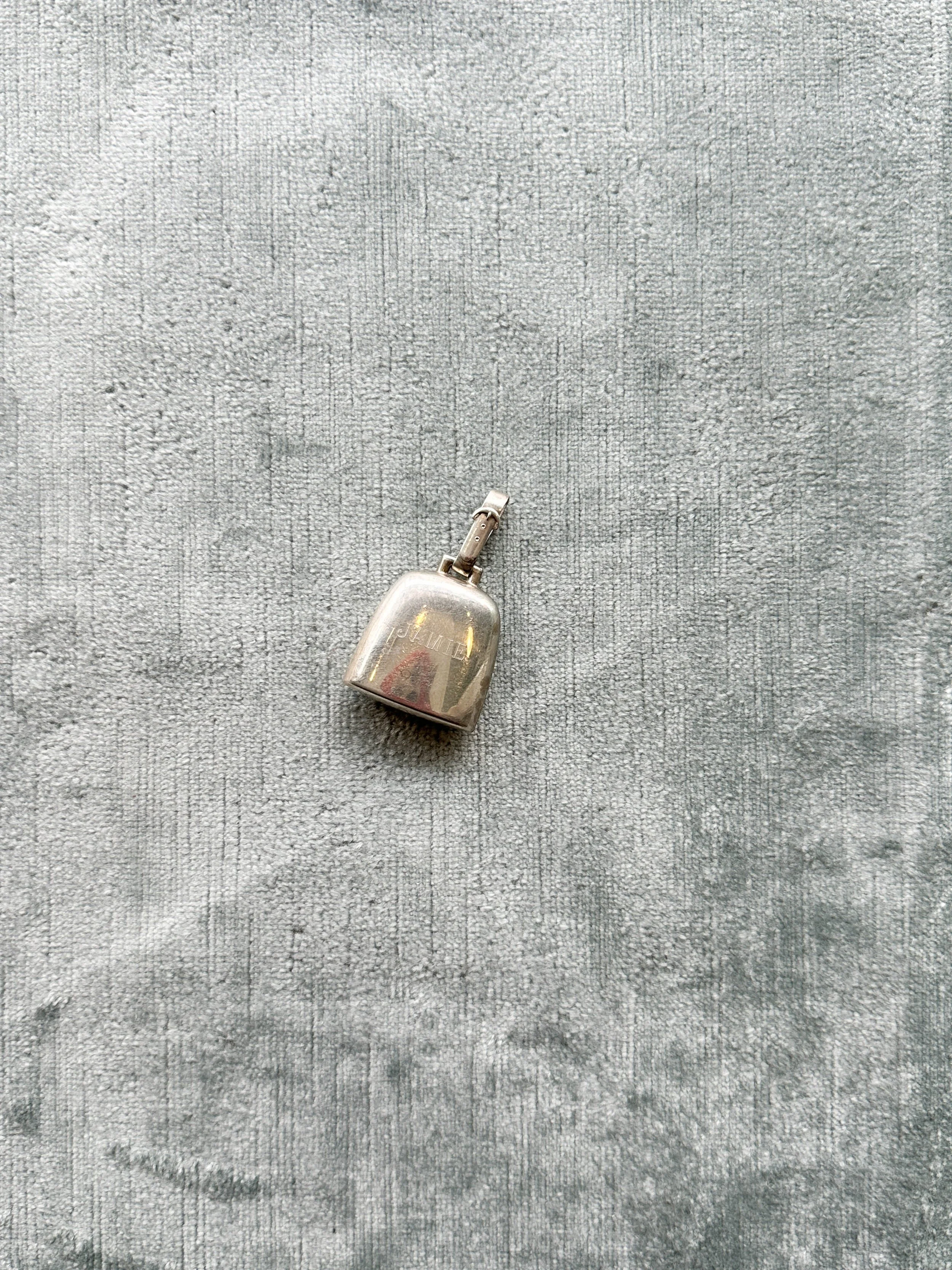BELL (1 of 4).jpg
