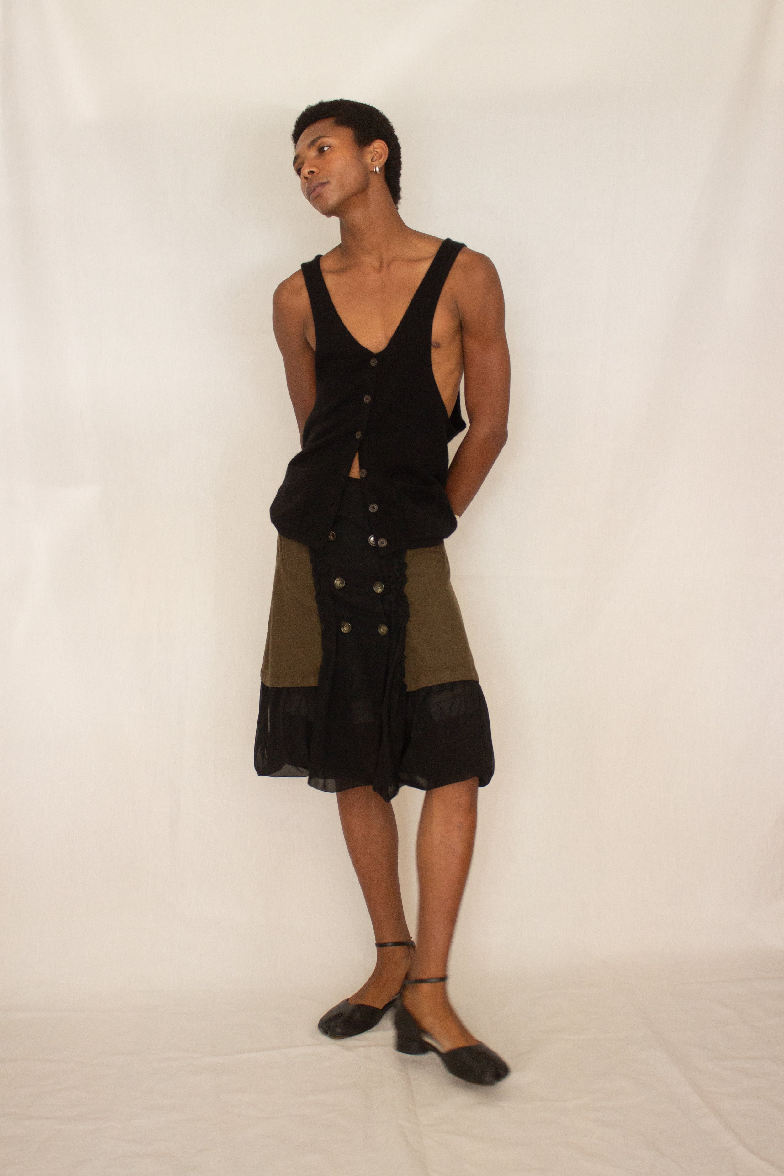 raquel allegra and comme skirt (4 of 6).jpg