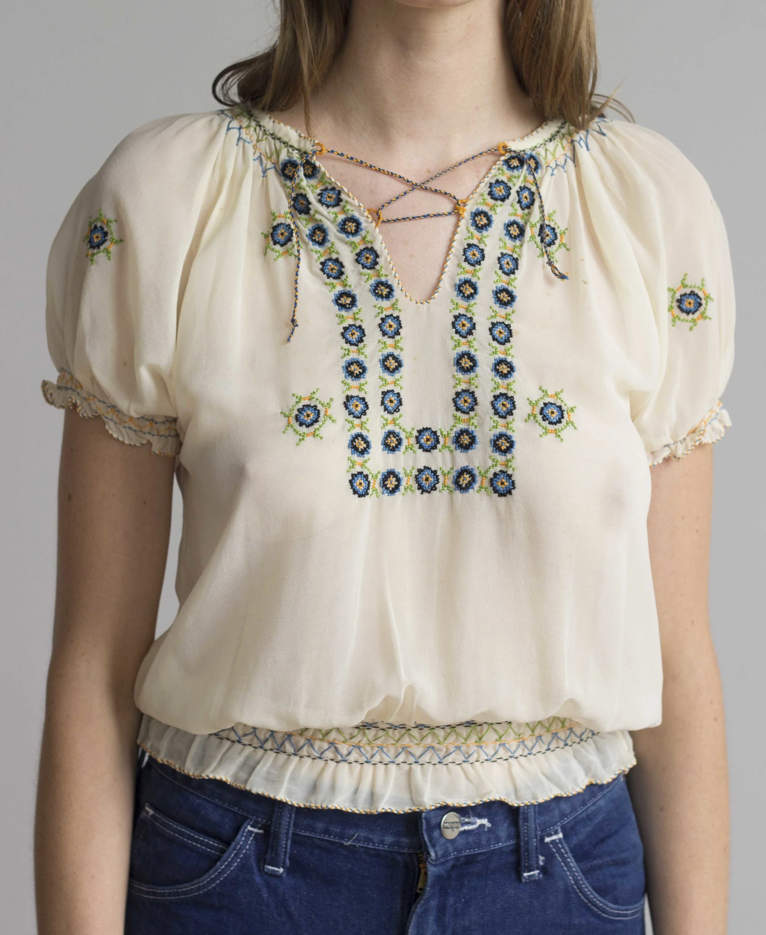 hungarian blouse_2.jpg