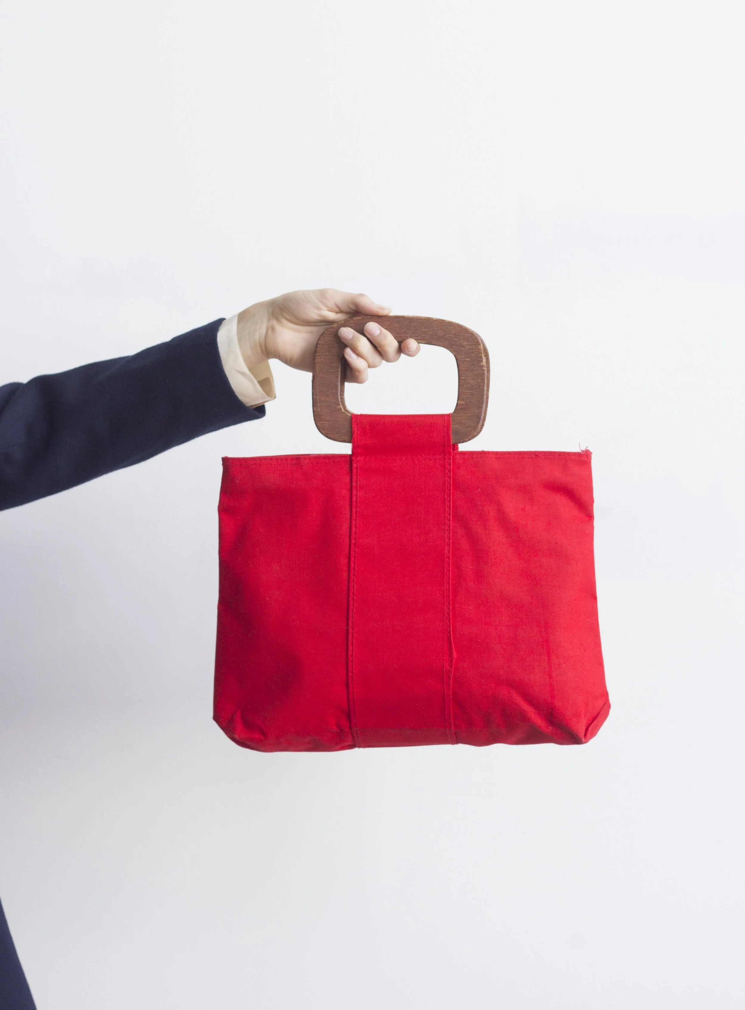 1970s Poppy Red Canvas Bag with Wooden Handle