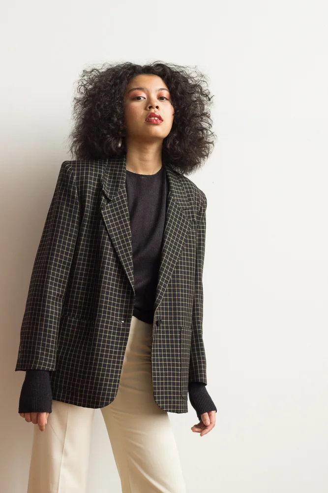 windowpane (1 of 6).jpg