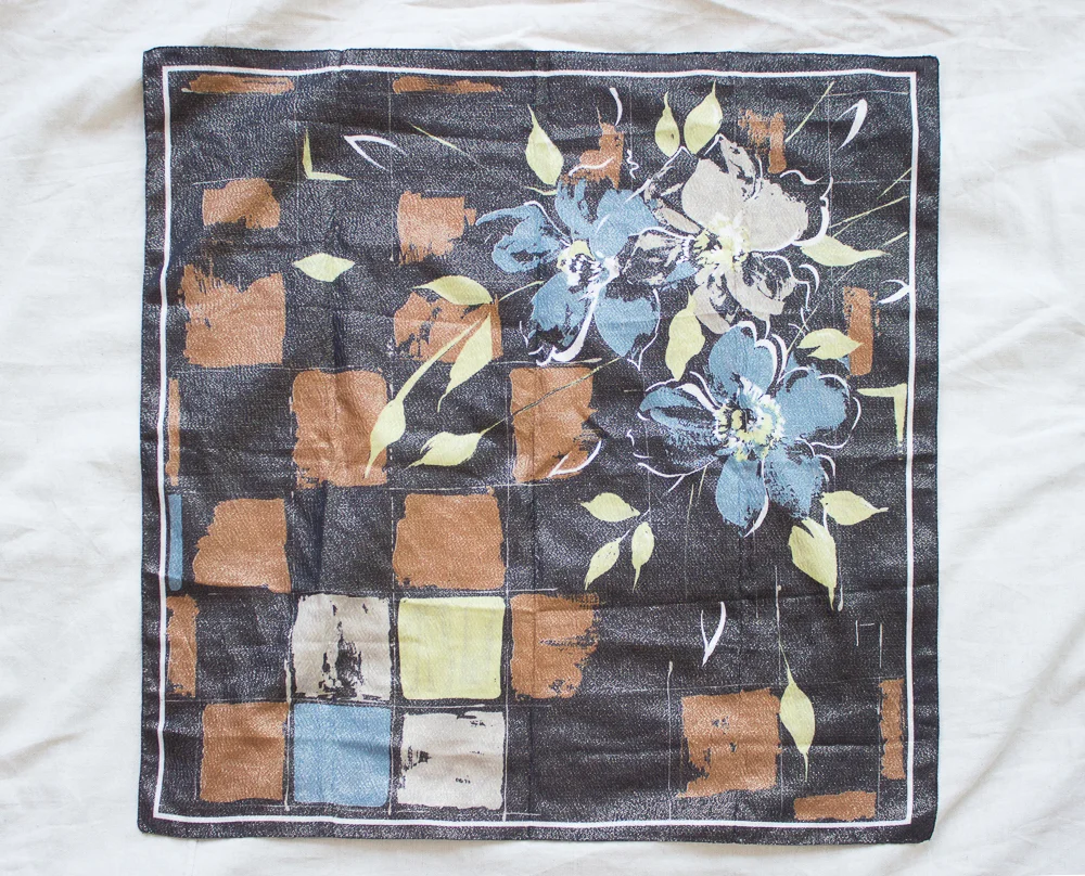 lurex scarf (1 of 2)-2.jpg