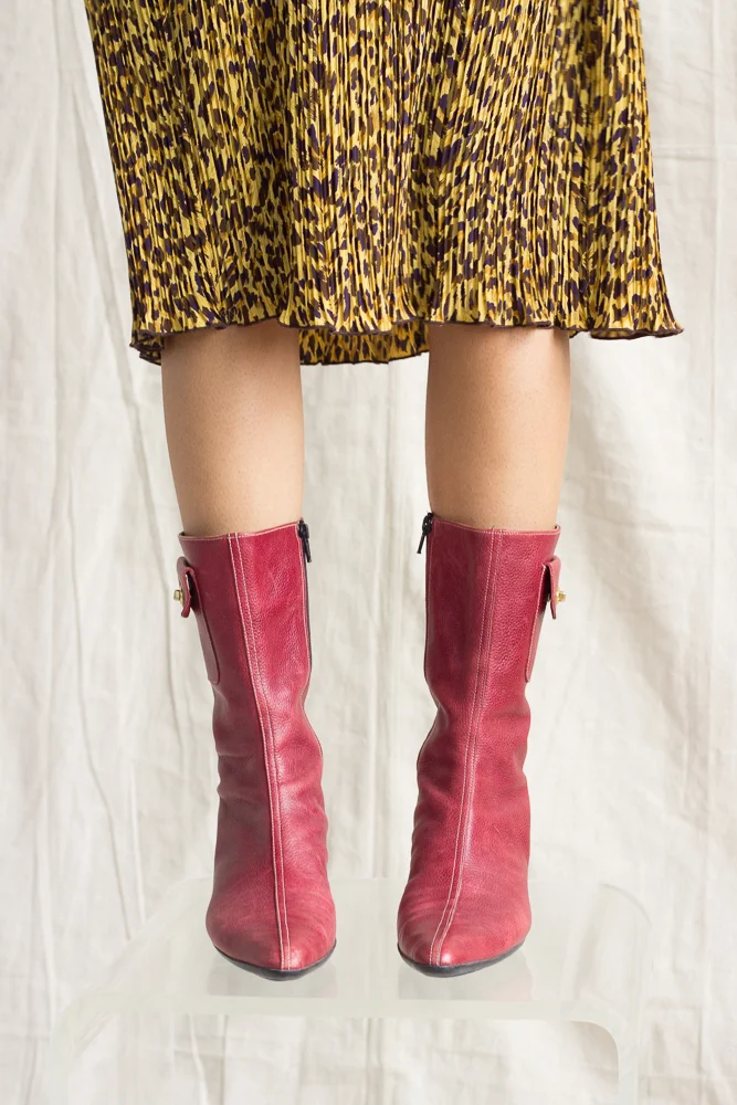 red boots (3 of 6).jpg