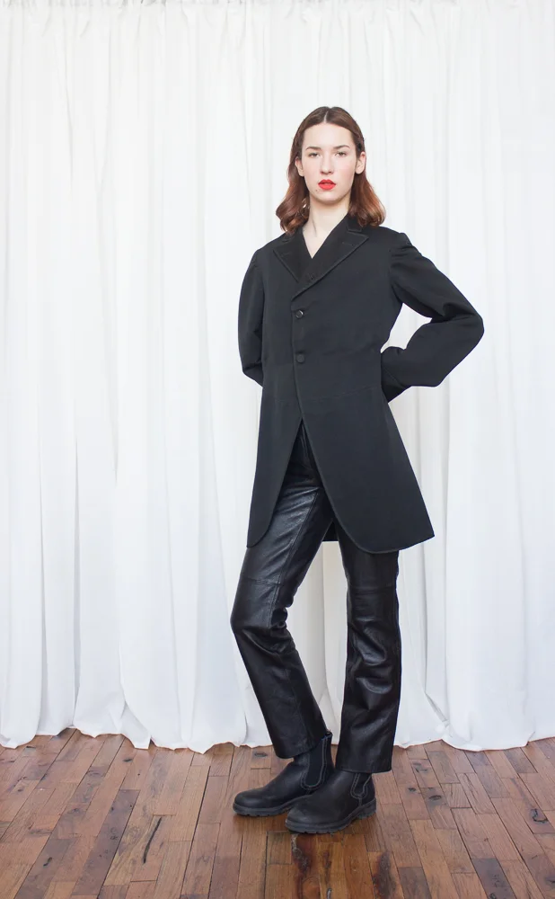 antique coat (5 of 6).jpg