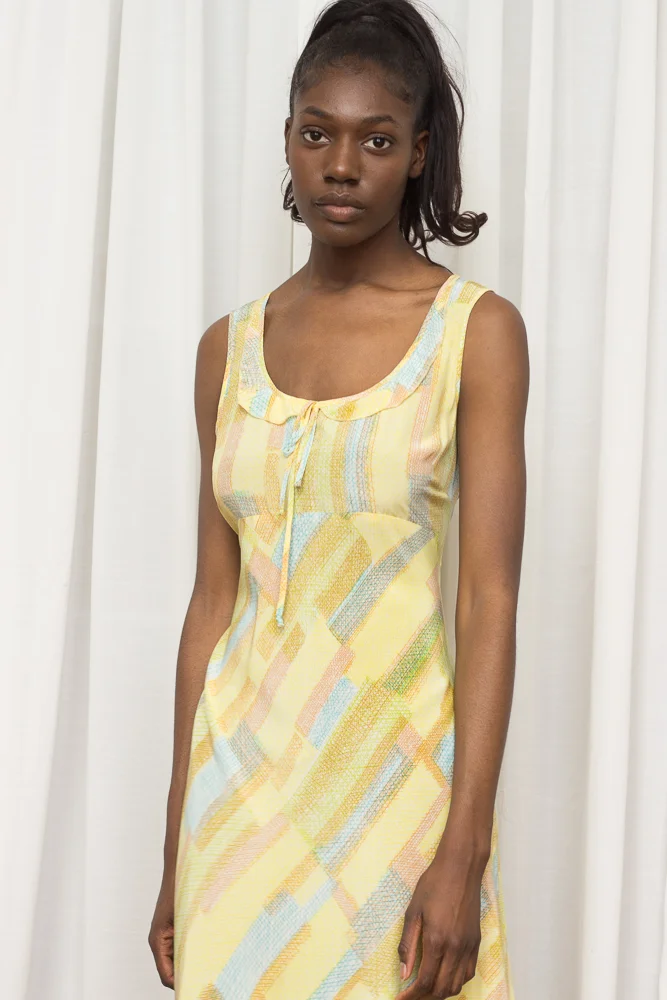 yellow silk (2 of 4).jpg