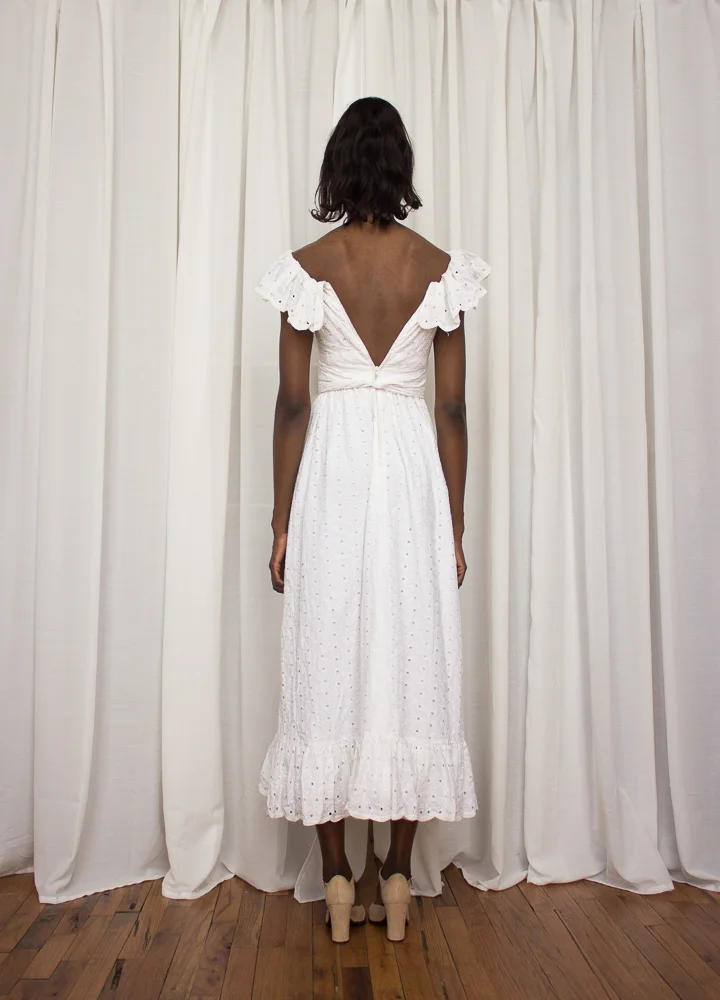 1970s Oscar de la Renta White Eyelet Peasant Dress Wayward Collection 1970s Oscar de la Renta White Eyelet Peasant Dress Wayward Collection