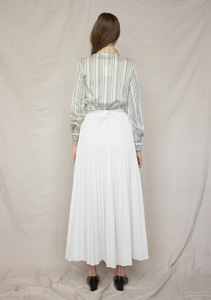 white skirt (4 of 4).jpg
