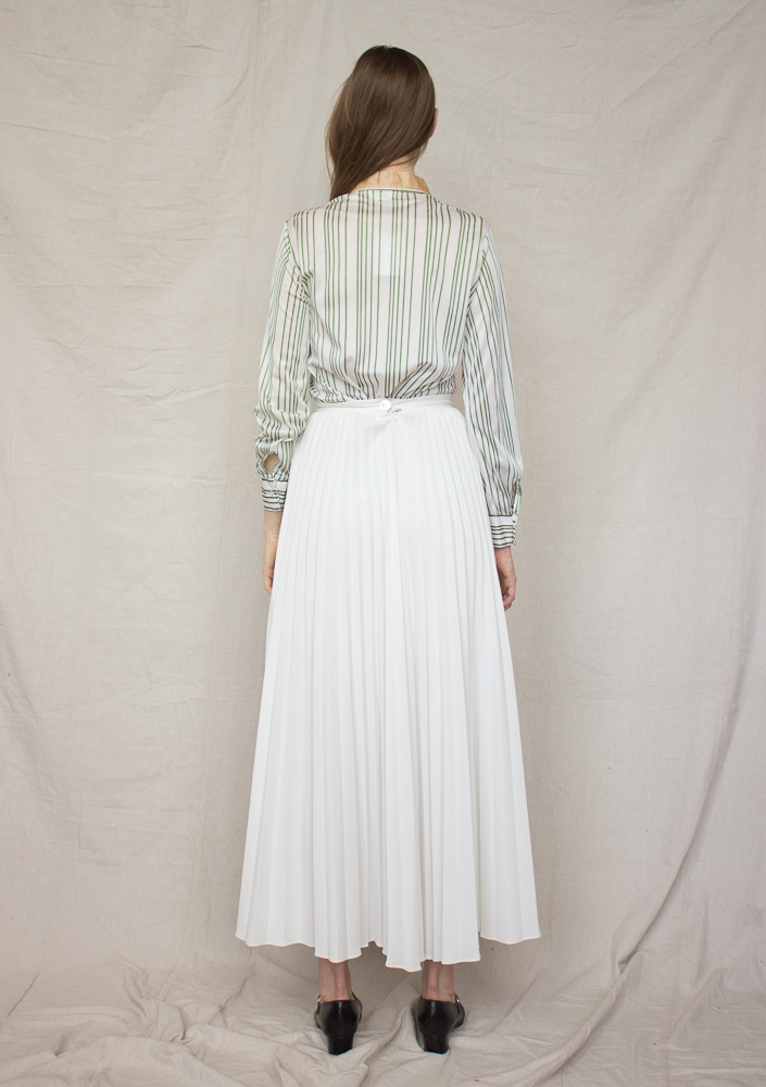 1970s White Pleated Maxi Skirt