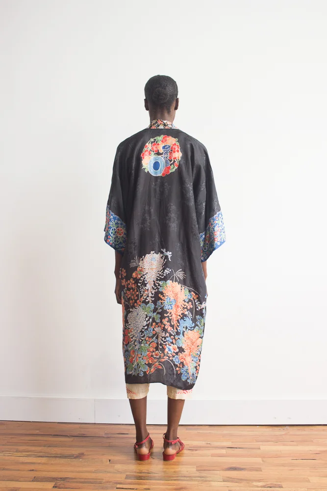 pongee robe (7 of 8).jpg