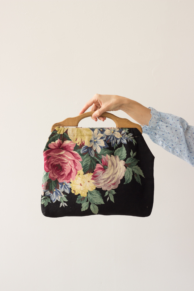 1940s Bark Cloth Bag Bag with Wooden Handles