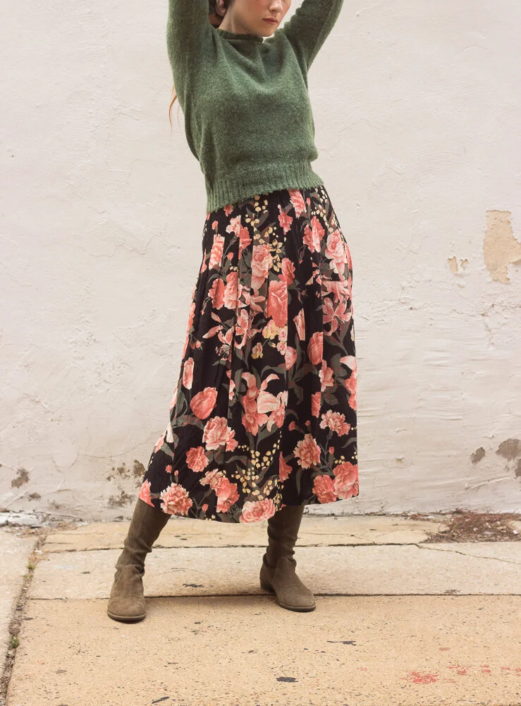 green top and skirt (3 of 4).jpg