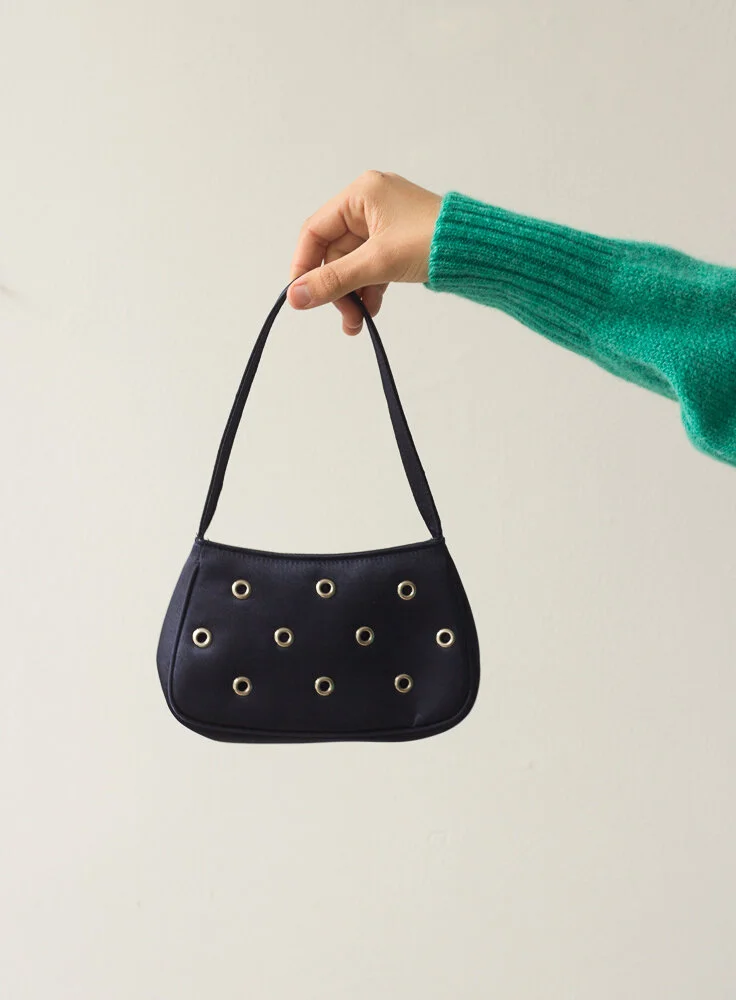 blue grommet mini (1 of 2).jpg