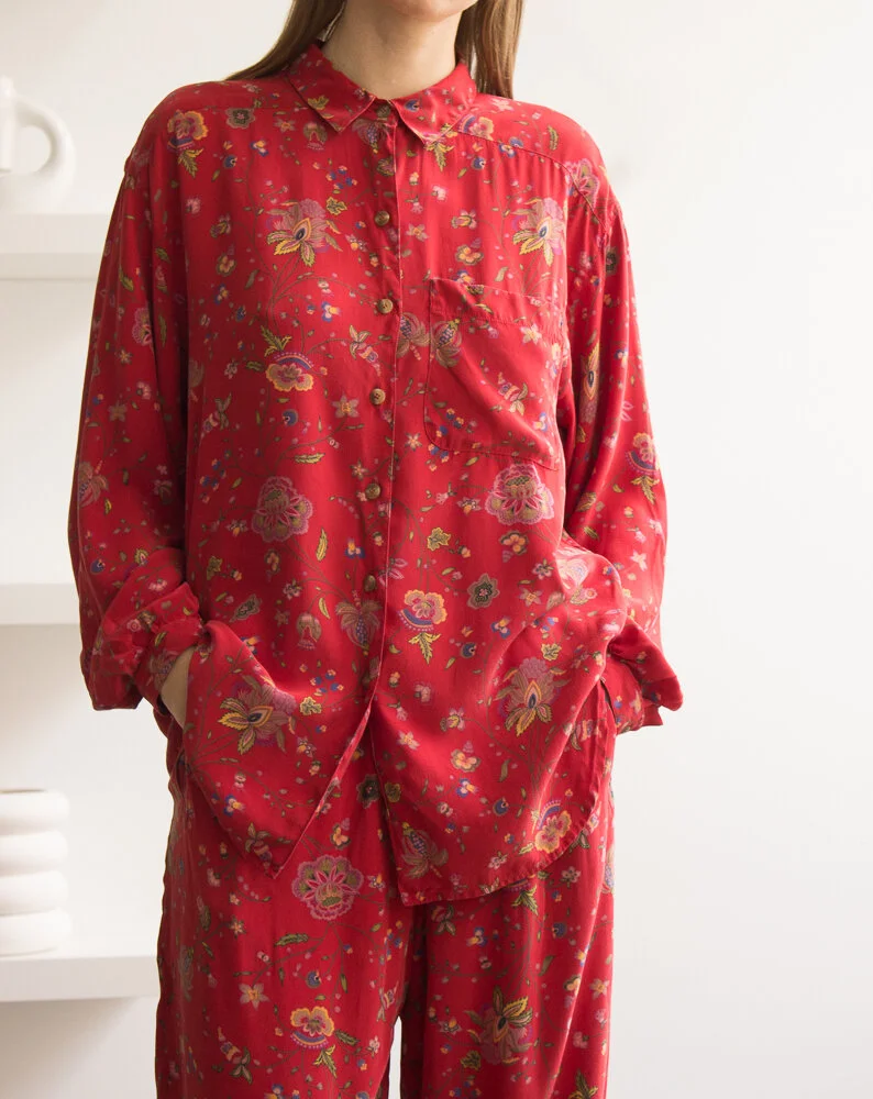 red silk set (1 of 5).jpg