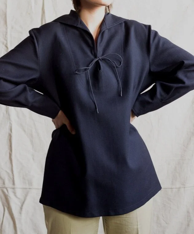 navy+pullover+%281+of+3%29.jpg