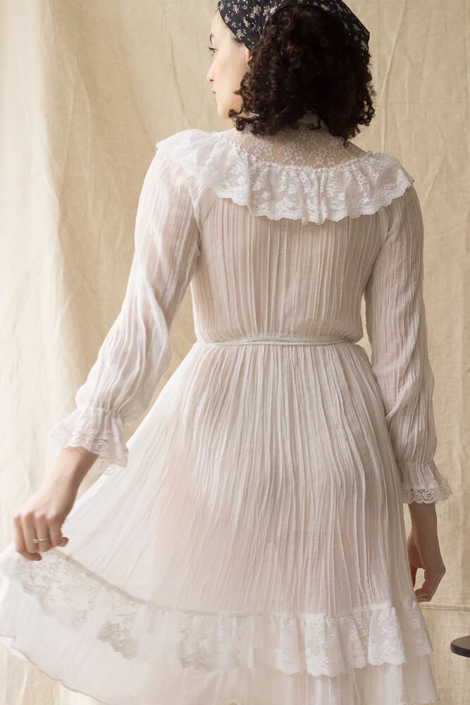 white dress (5 of 5).jpg