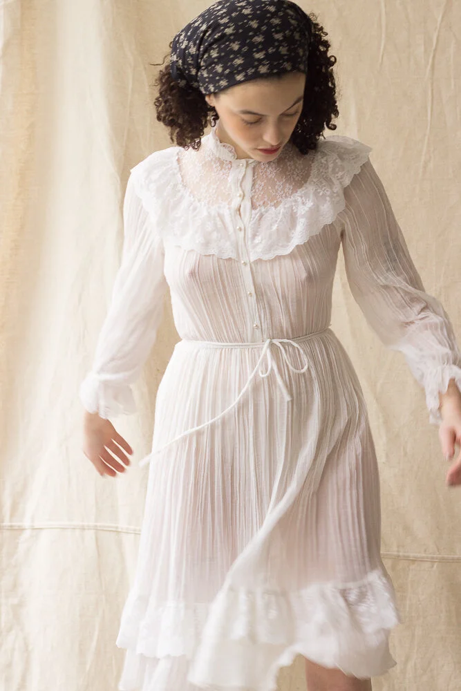white dress (2 of 5).jpg