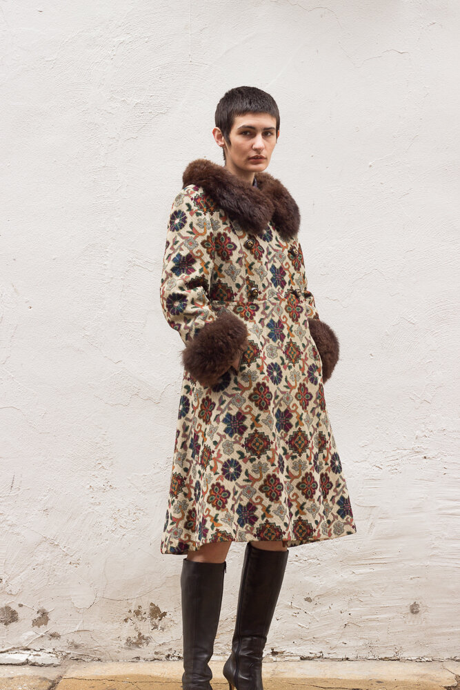 60s tapestry print fur trim coat M / vintage 1960s brocade wool fox fur