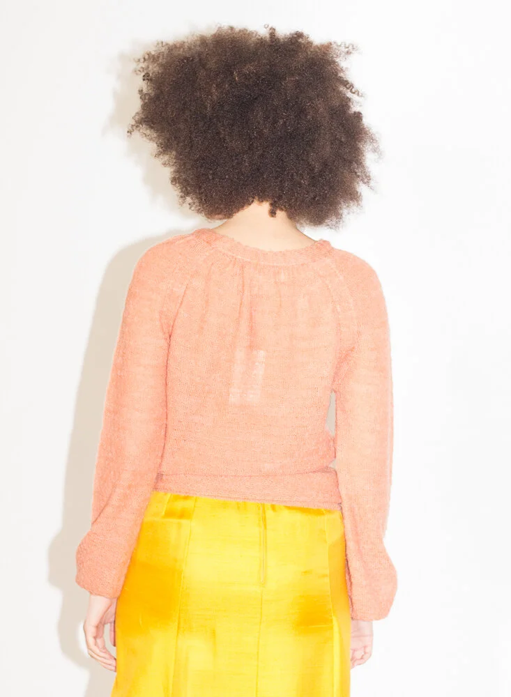 1970s Peachy Bishop Sleeve Knit