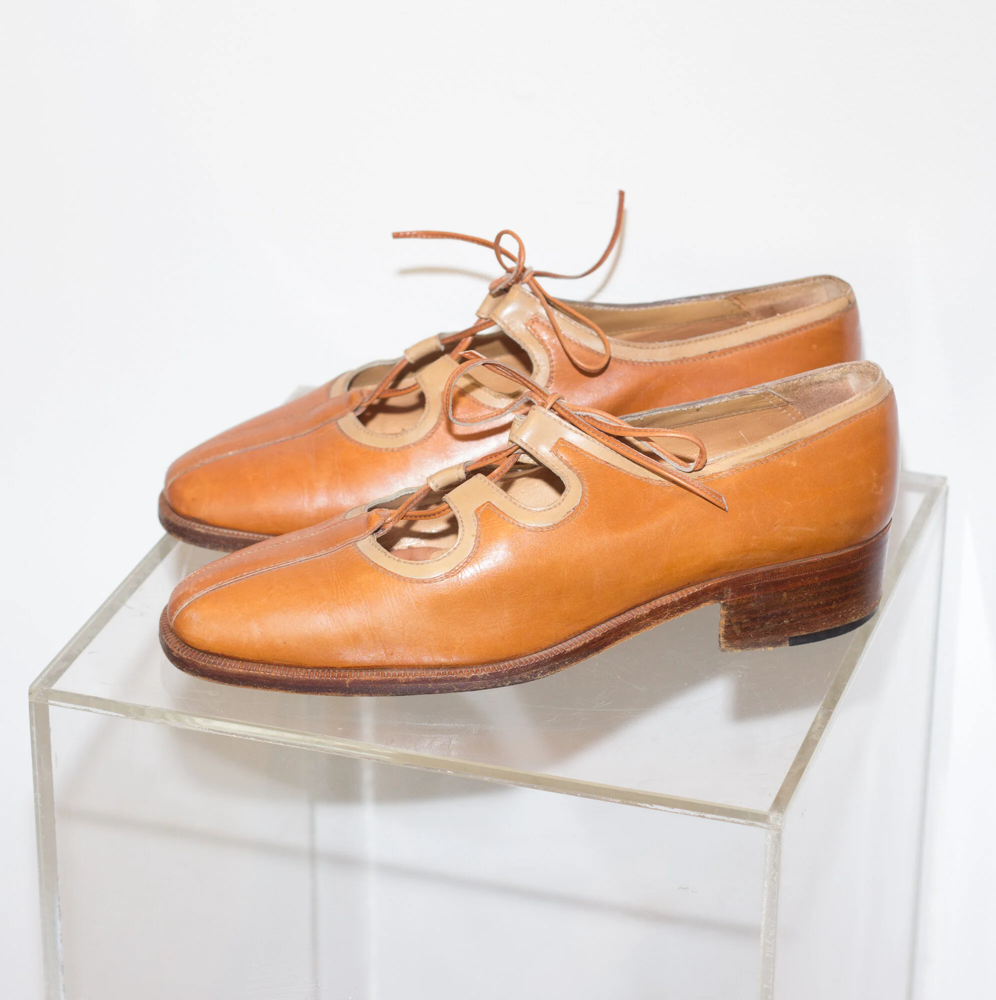 1970s Italian Leather Lace Up Flats