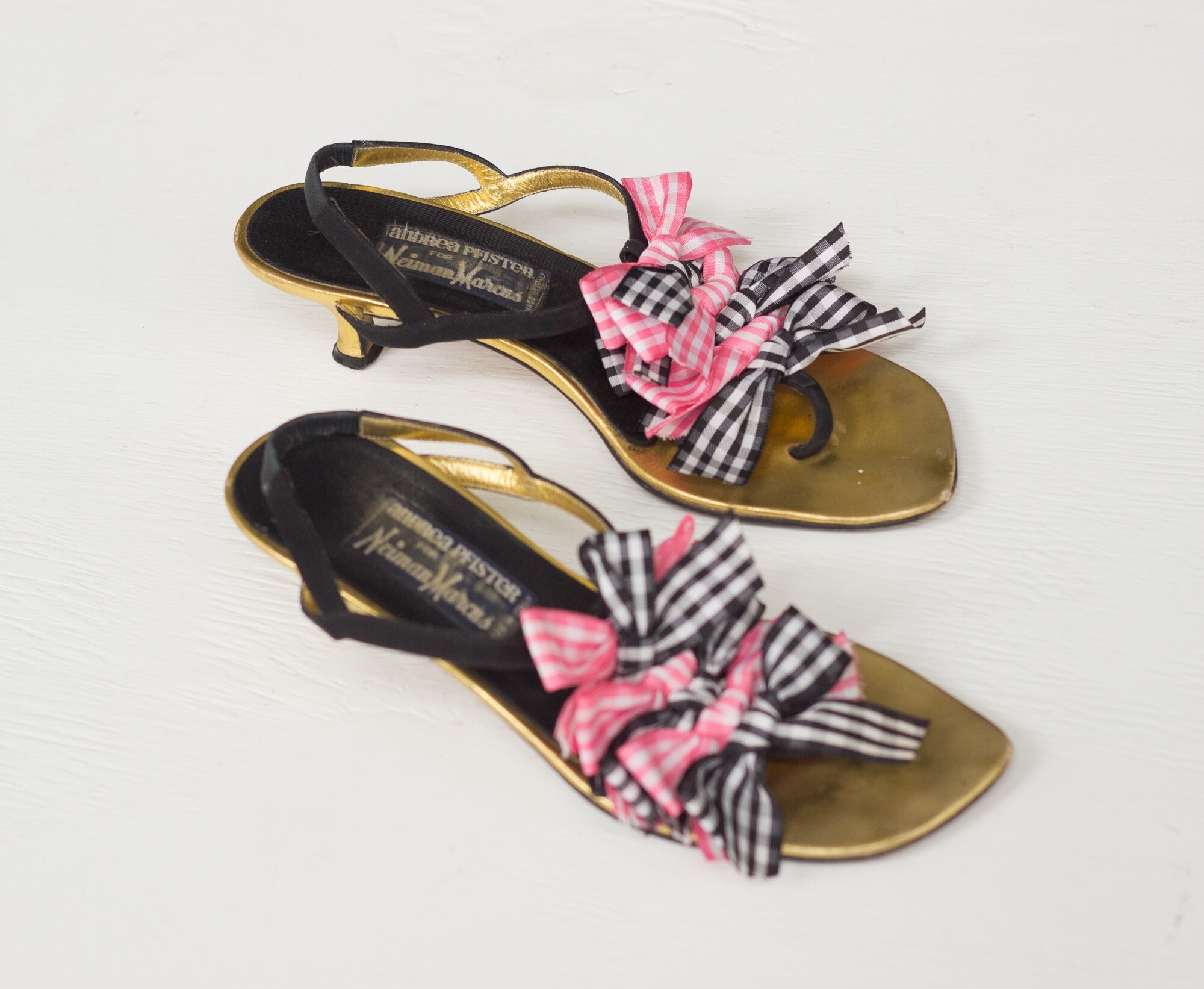 gingham sandals (2 of 3).jpg