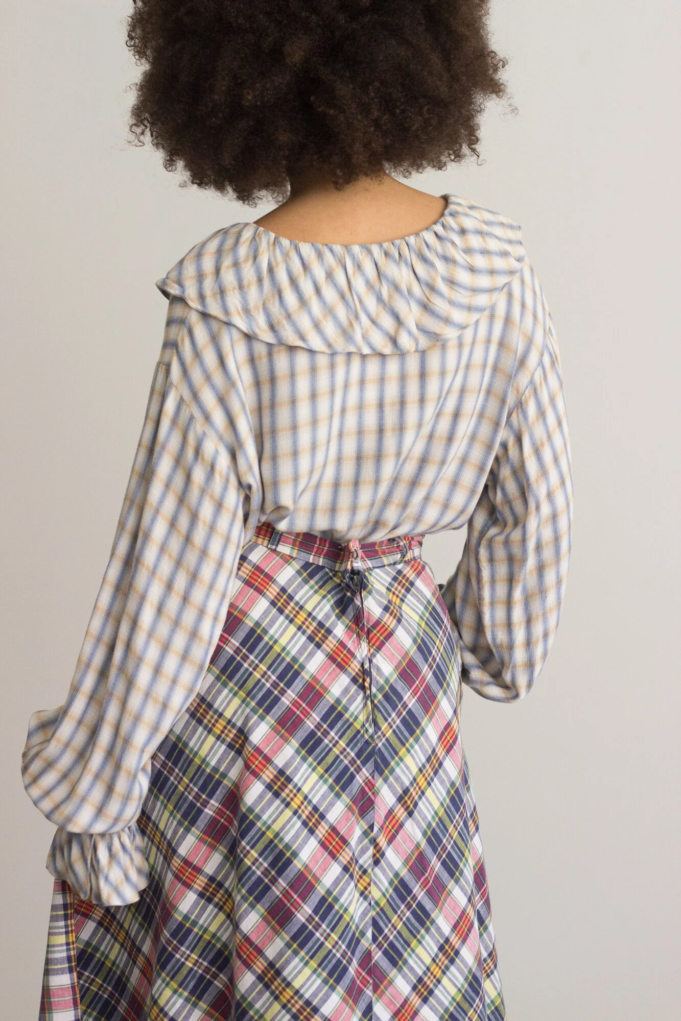 plaid ruffle top (3 of 3).jpg