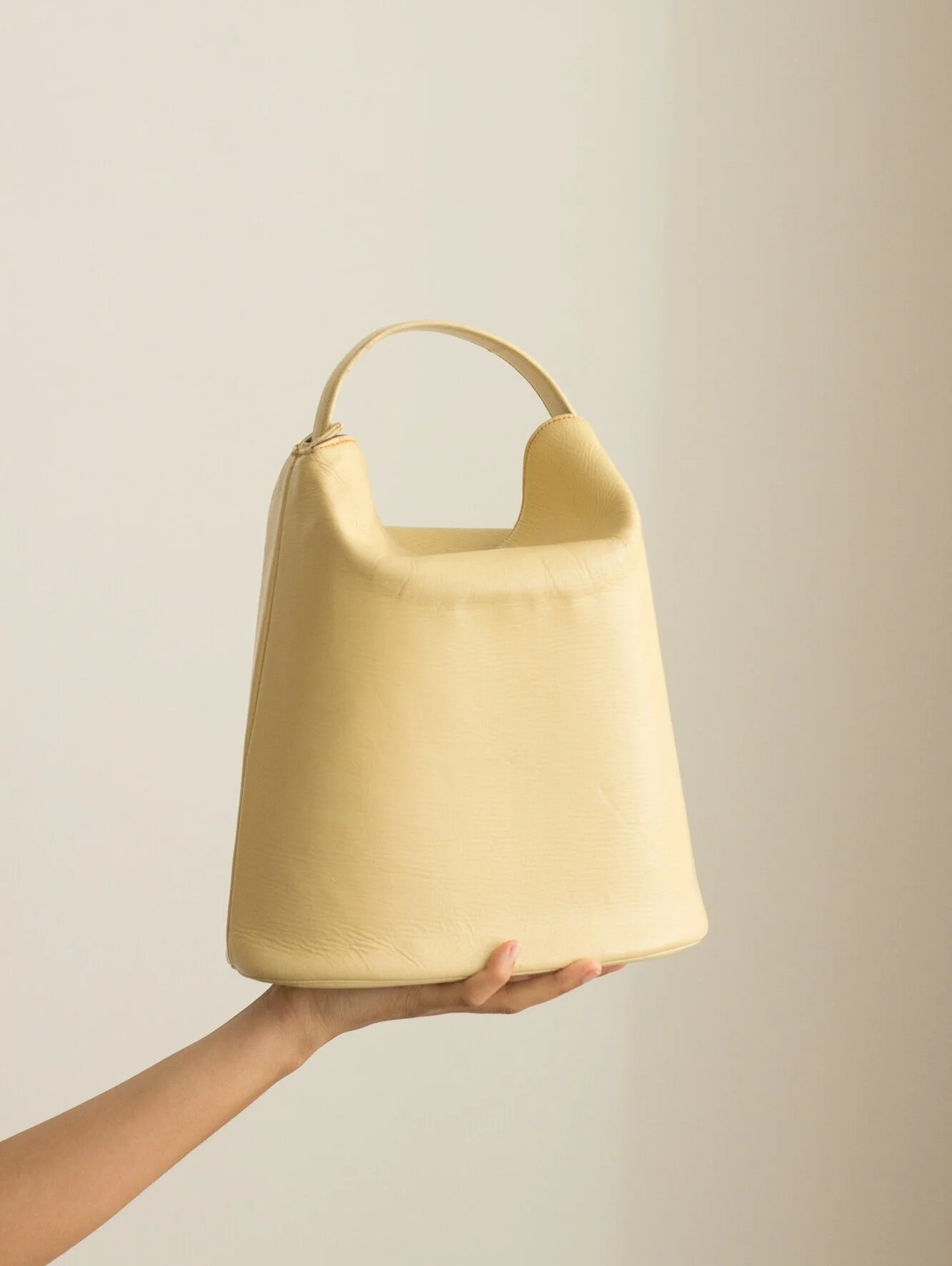 cream+bag+%282+of+2%29.jpg