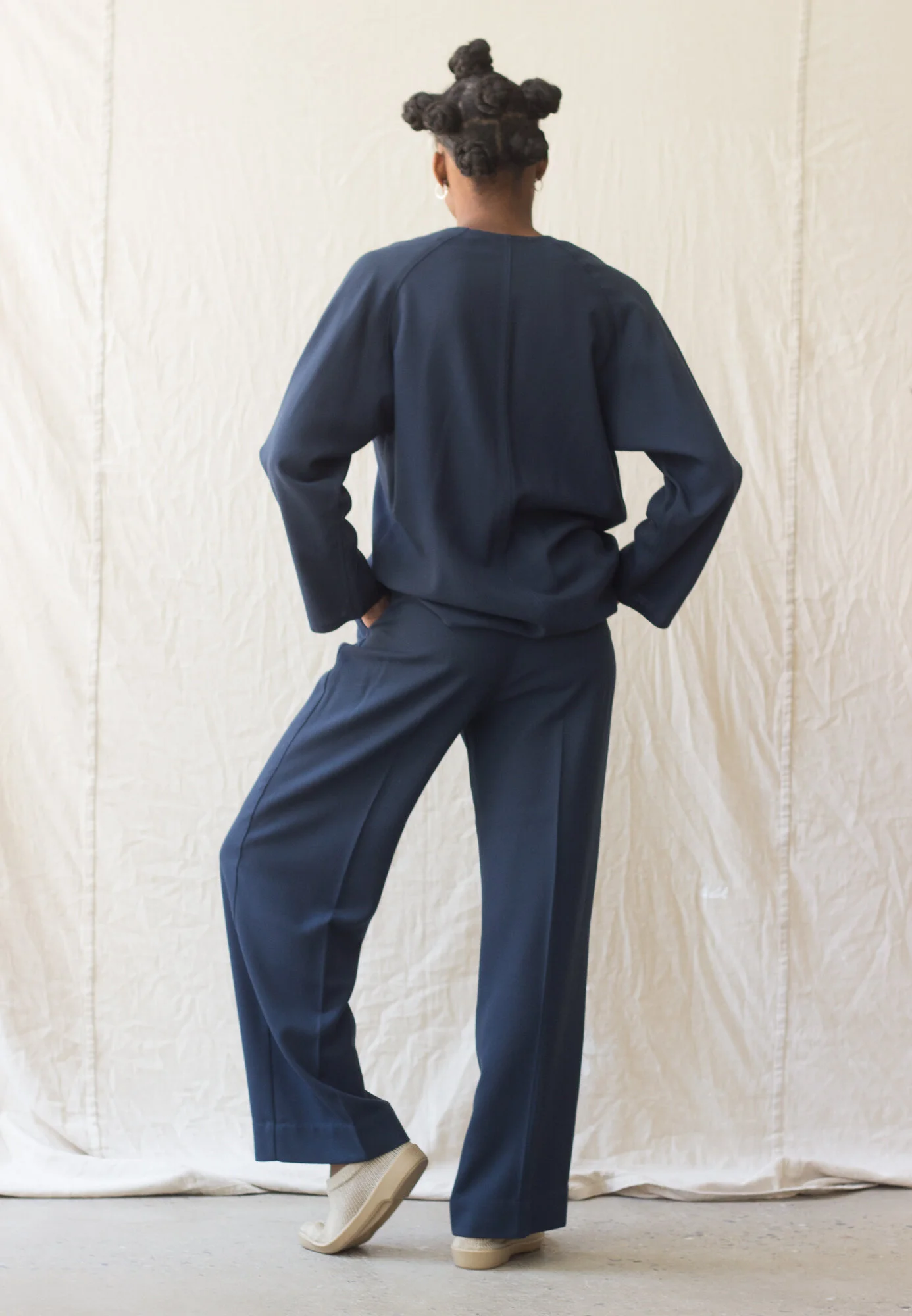 navy crepe 2 pc (4 of 4).jpg