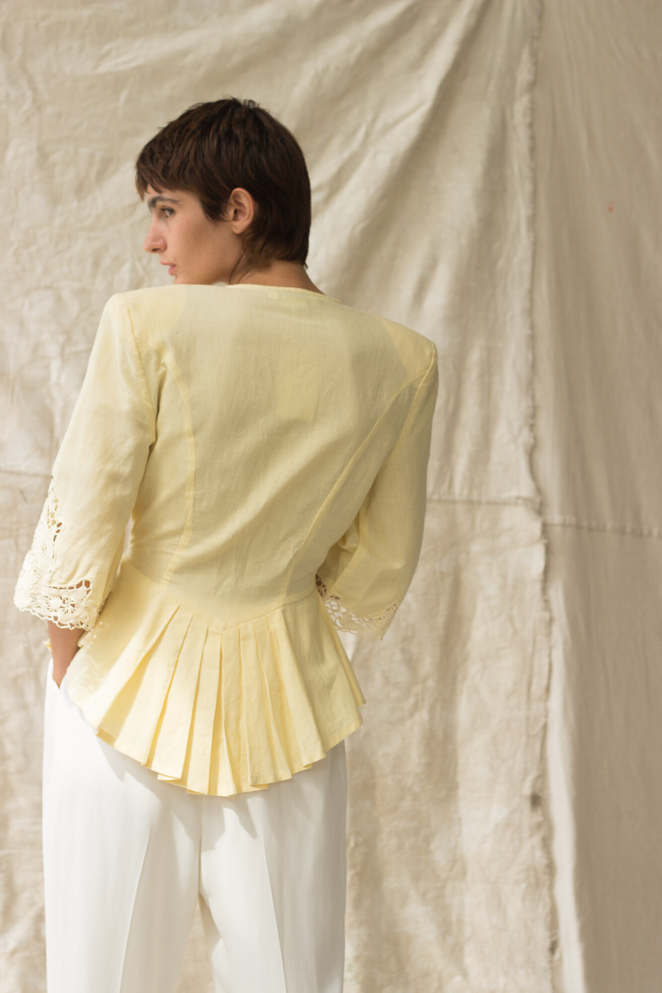 1980s Nancy Johnson Butter Yellow Lace Trimmed  Peplum Top