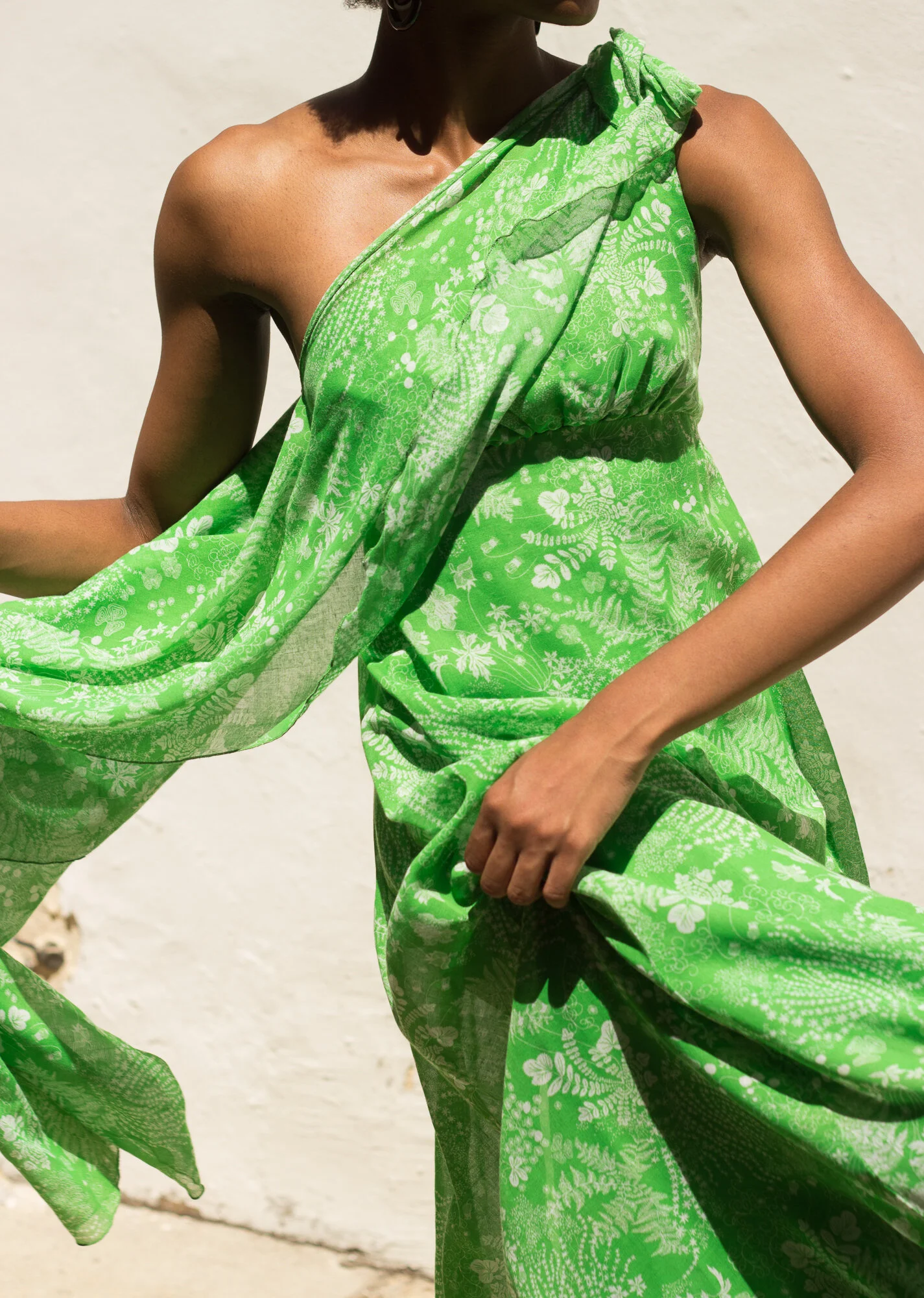 green one shoulder (4 of 5).jpg