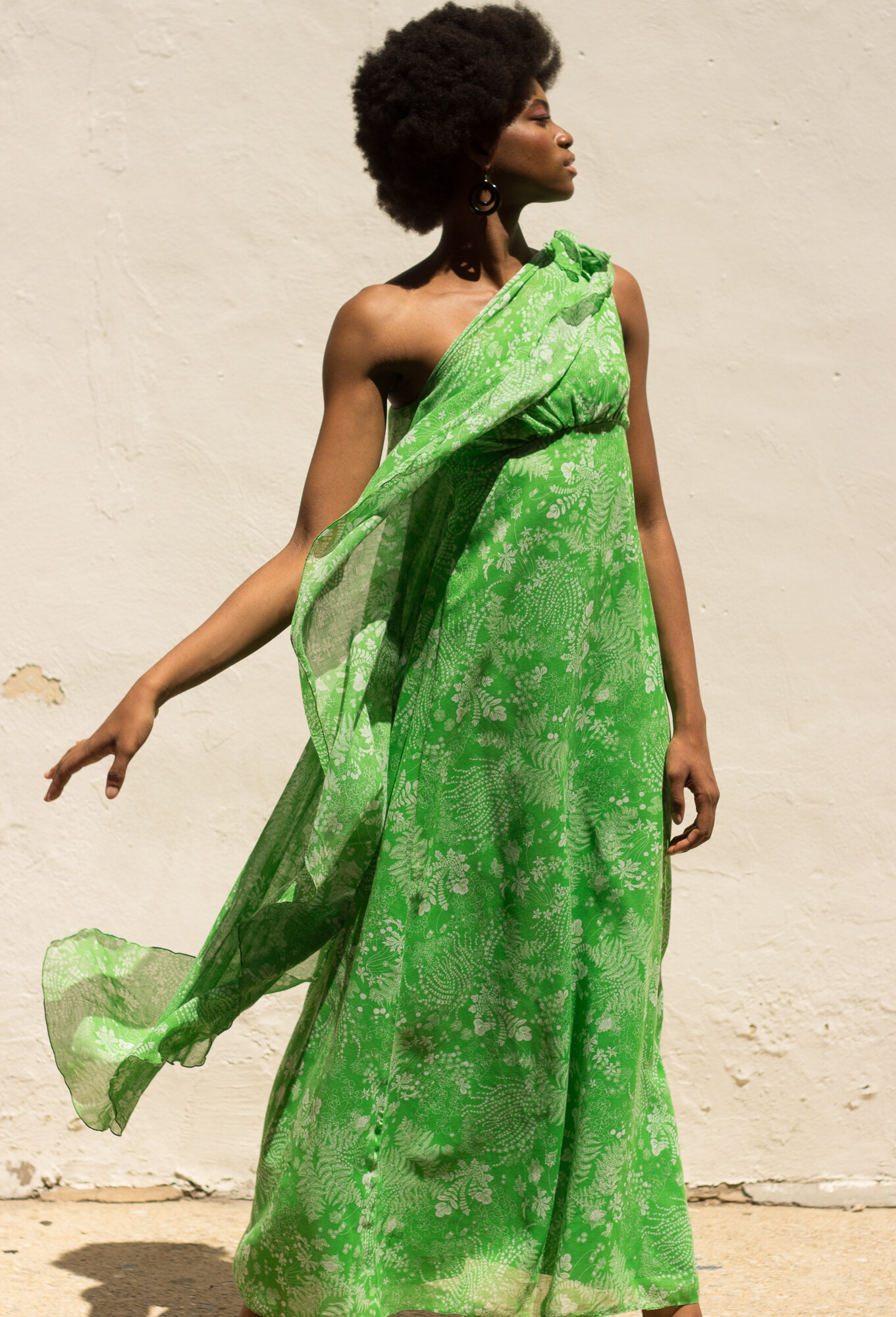 green one shoulder (2 of 5).jpg