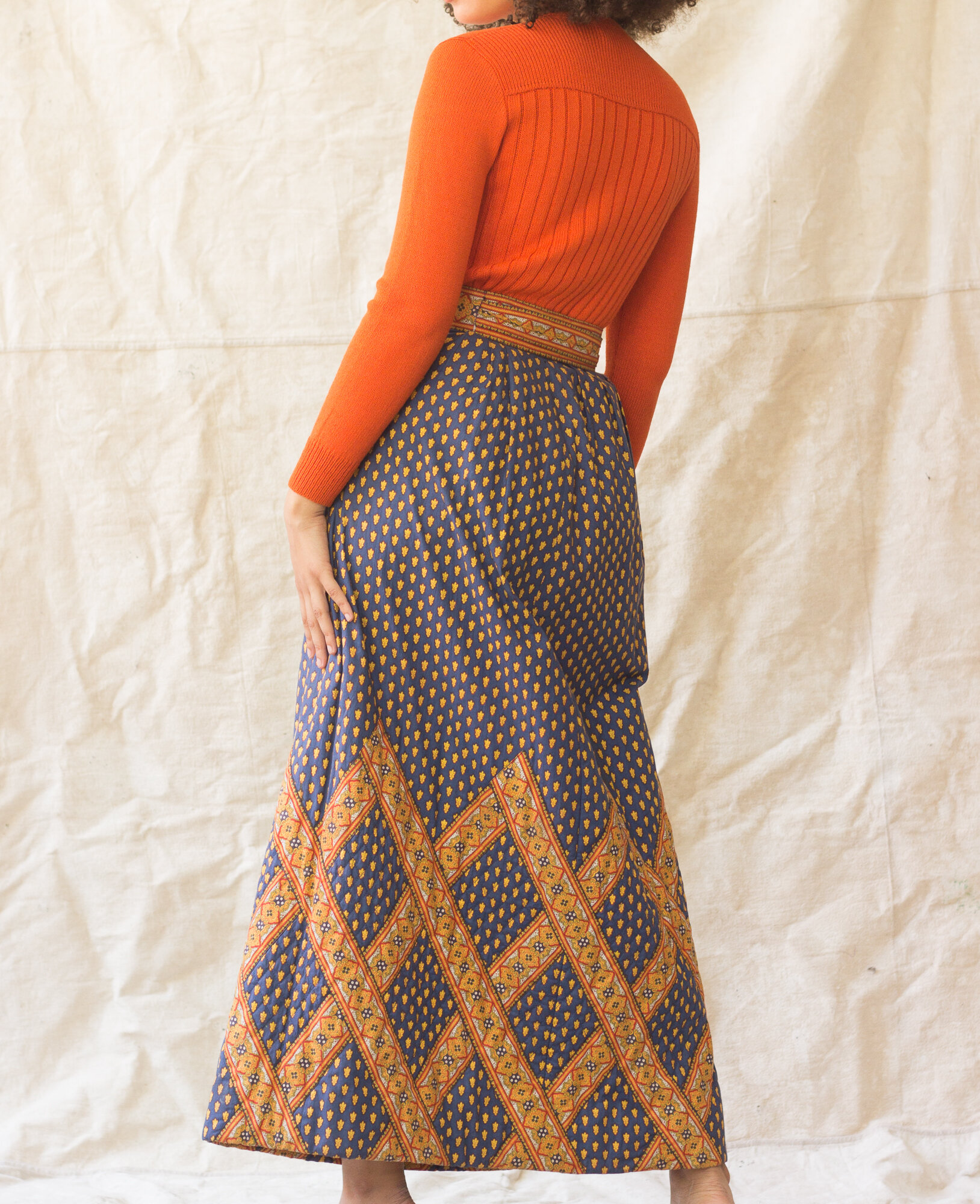 orange knit (4 of 5).jpg