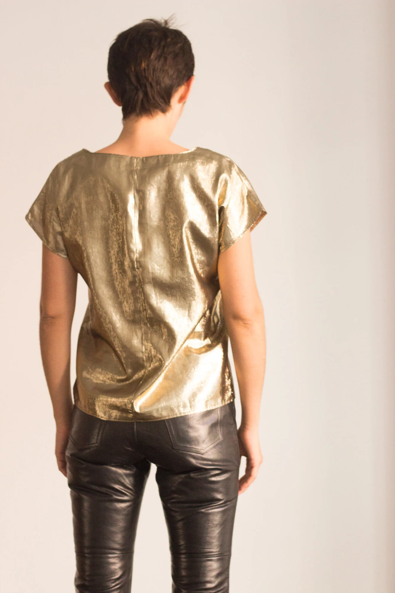 gold top (2 of 2).jpg