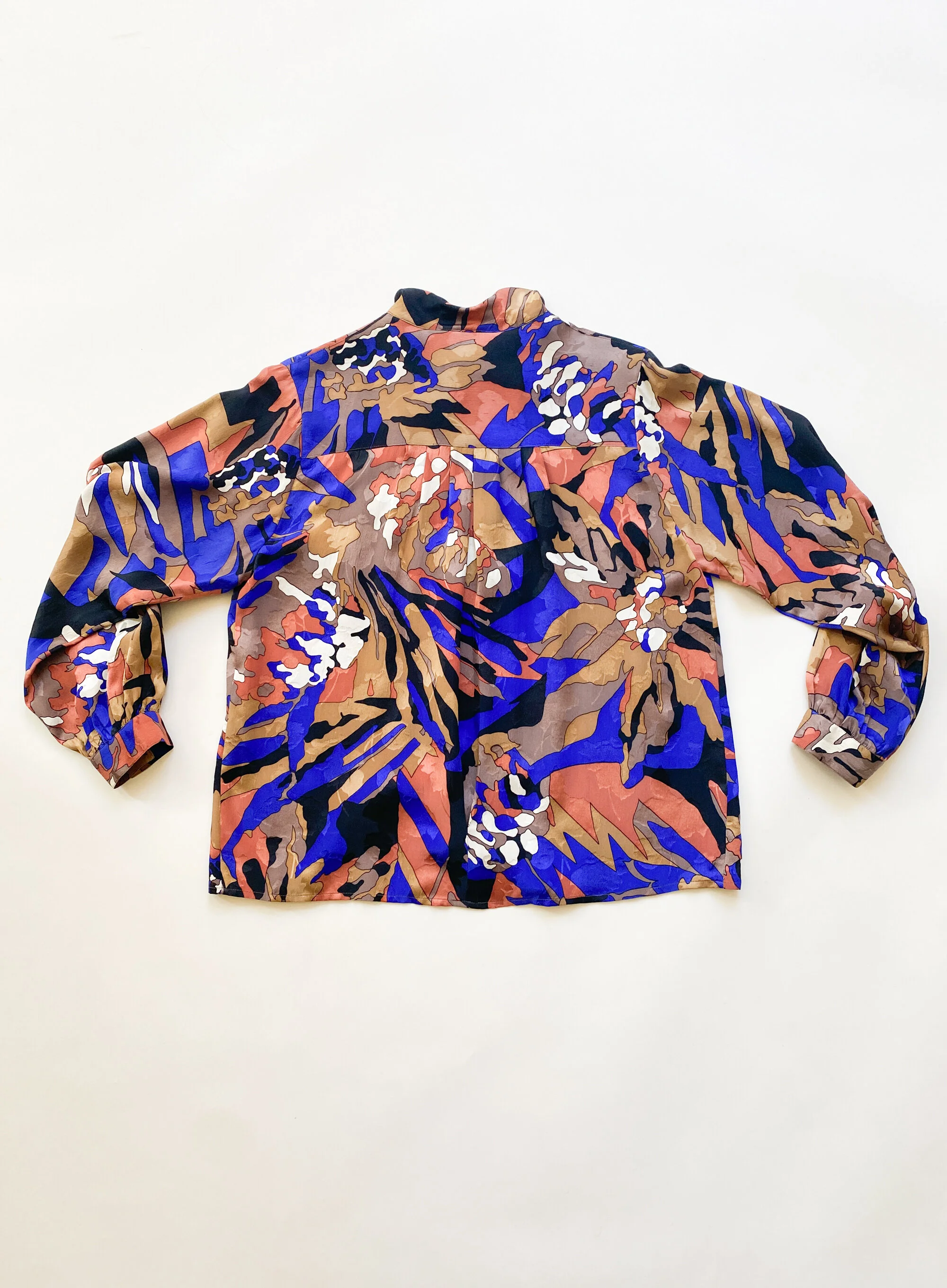 cassant silk top (3 of 3).jpg