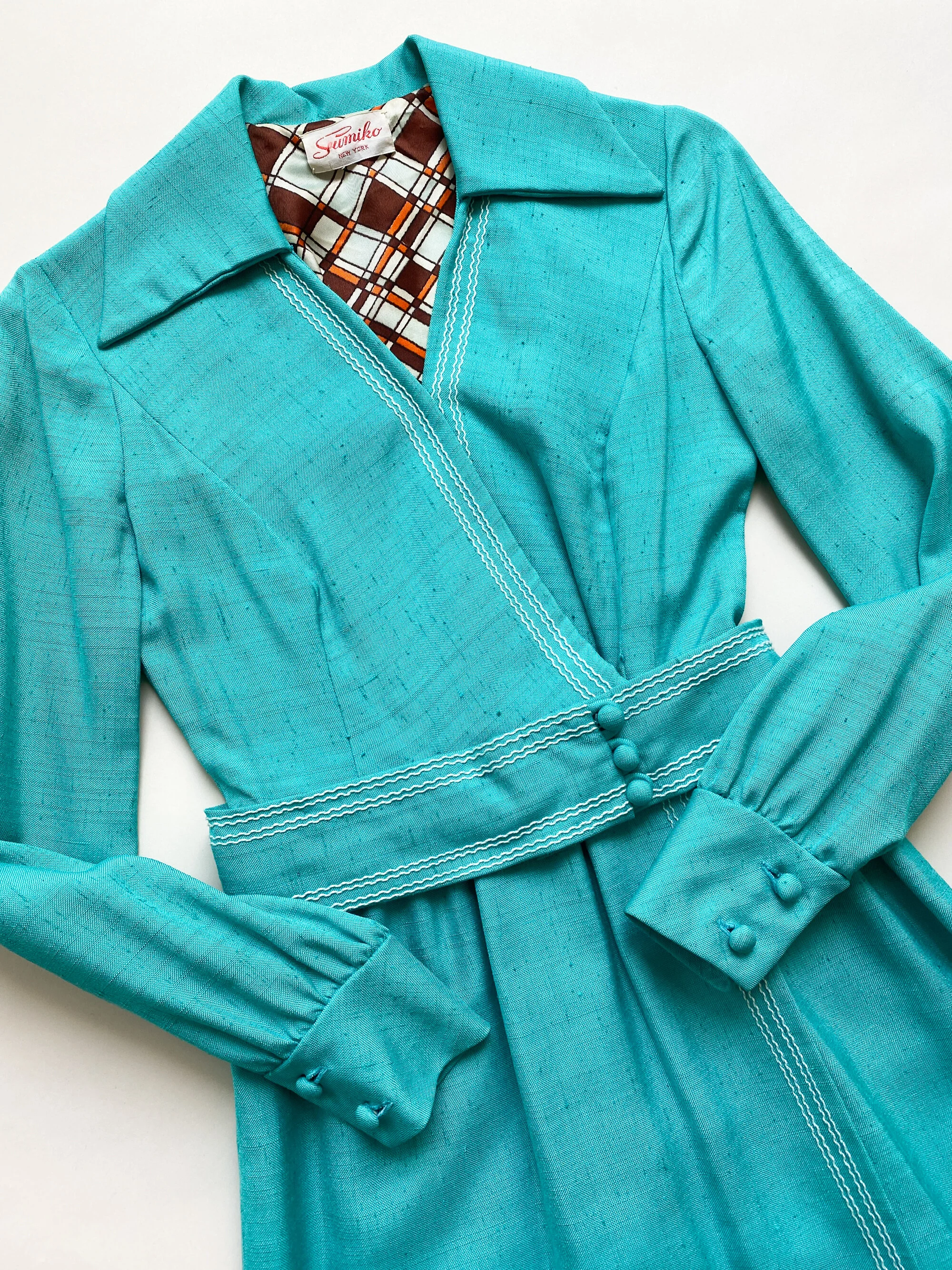 turquoise raw silk (2 of 9).jpg